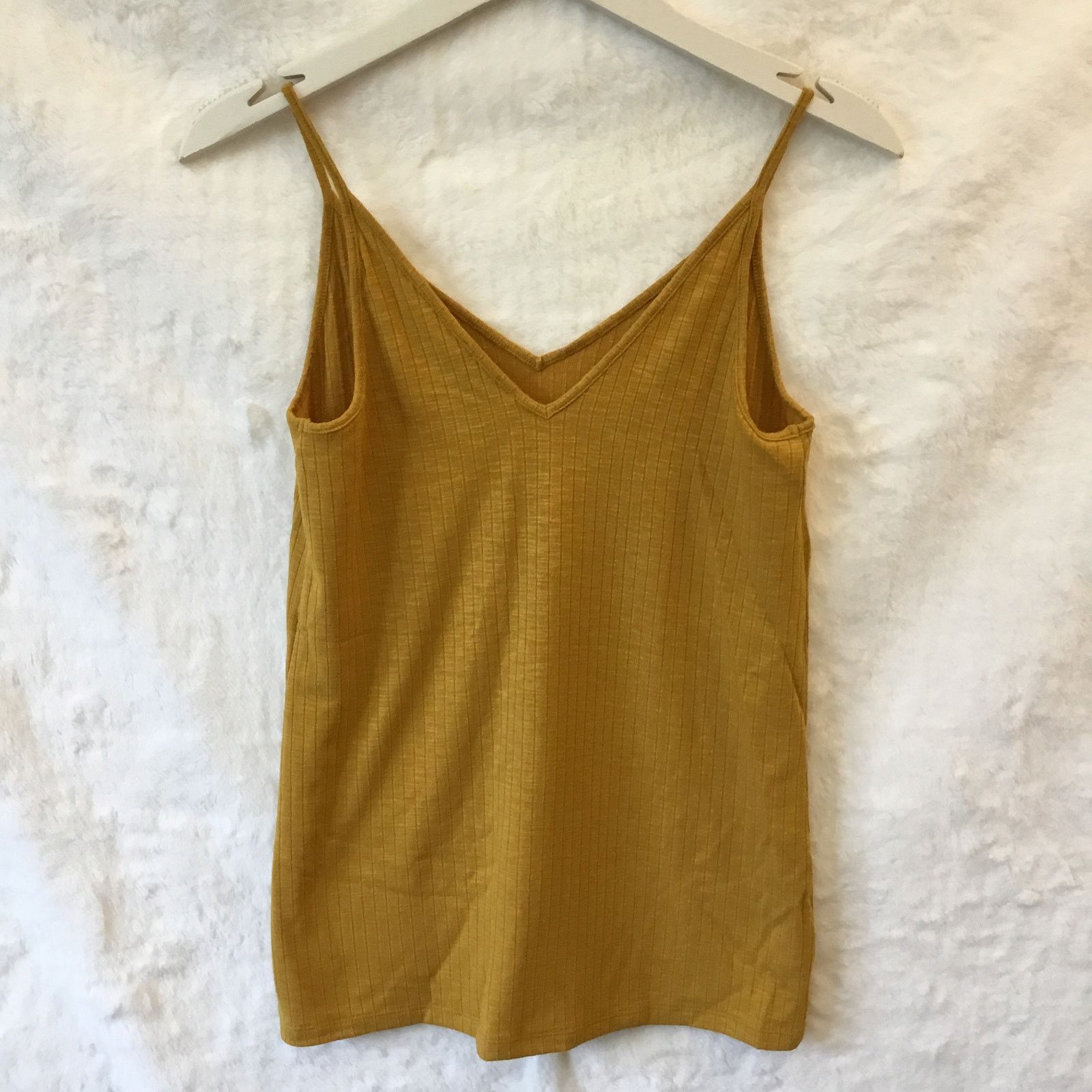 Loft LOFT Gold Double V Cami Size S / US 4 / IT 40 - 3 Thumbnail