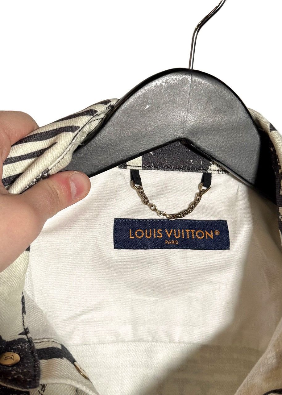 Louis Vuitton Louis Vuitton SS23 Black Ivory Pont-Neuf Graphic Denim Shirt Size US S / EU 44-46 / 1 - 8 Thumbnail