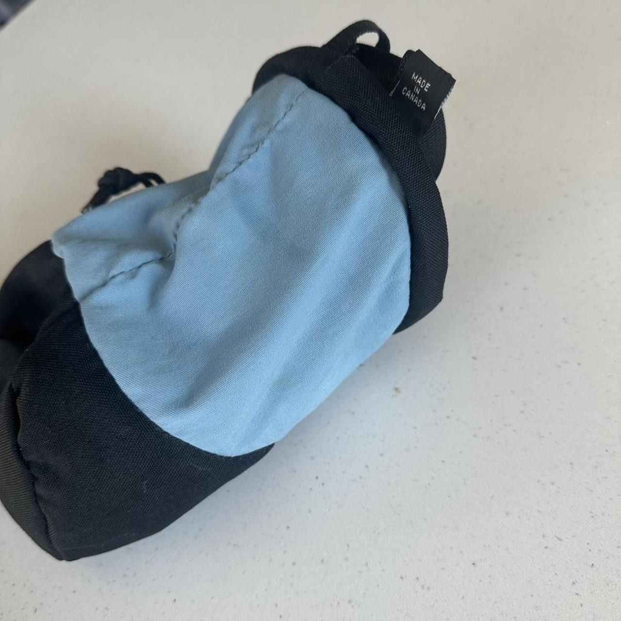 Arc'teryx Vintage Arc’teryx Chalk Bag Climbing Bag Adjustable Strap Size ONE SIZE - 7 Thumbnail