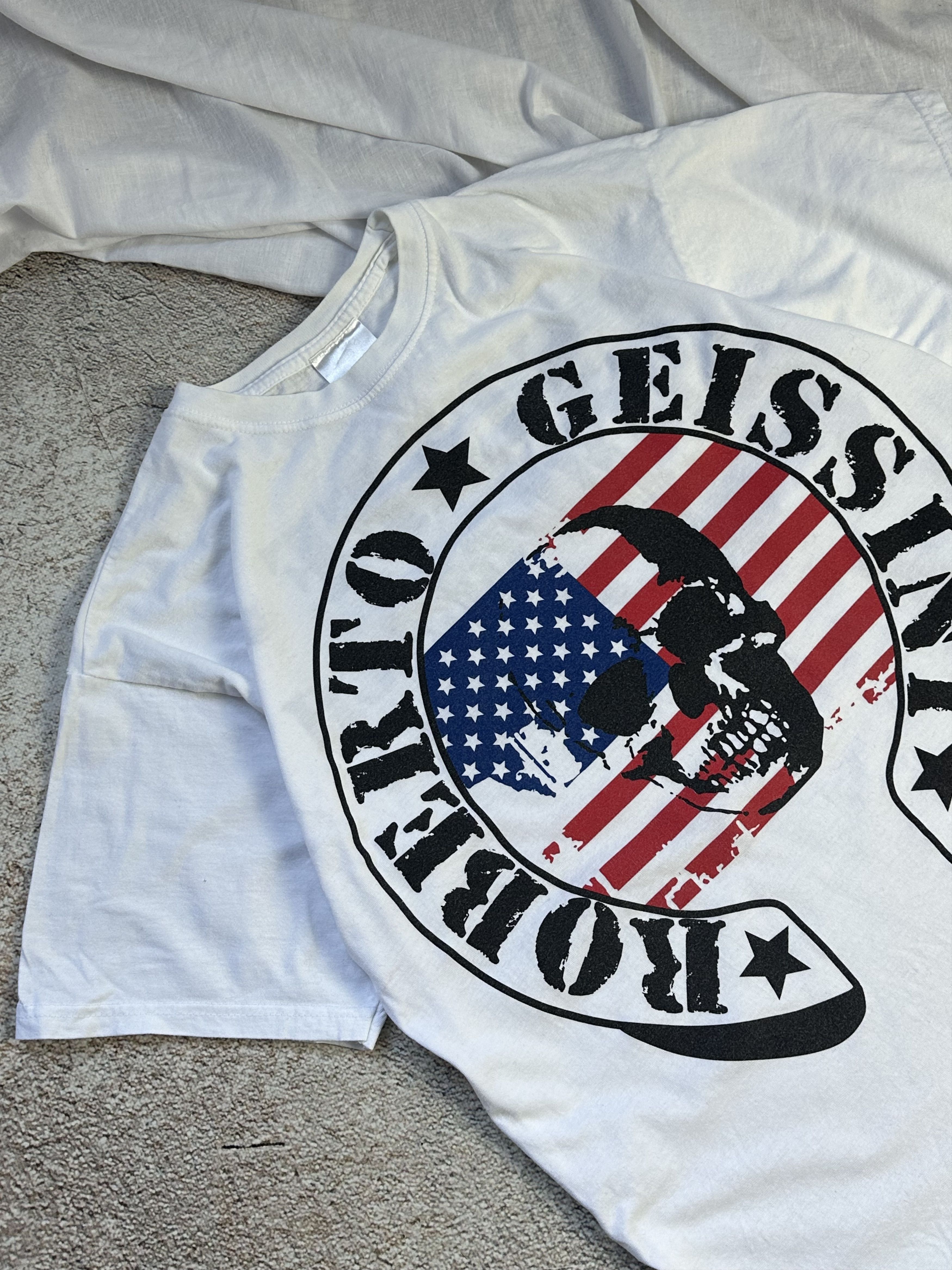 Band Tees × Vintage Tshirt roberto geissini staff miami beach boxy fit Size US M / EU 48-50 / 2 - 4 Thumbnail