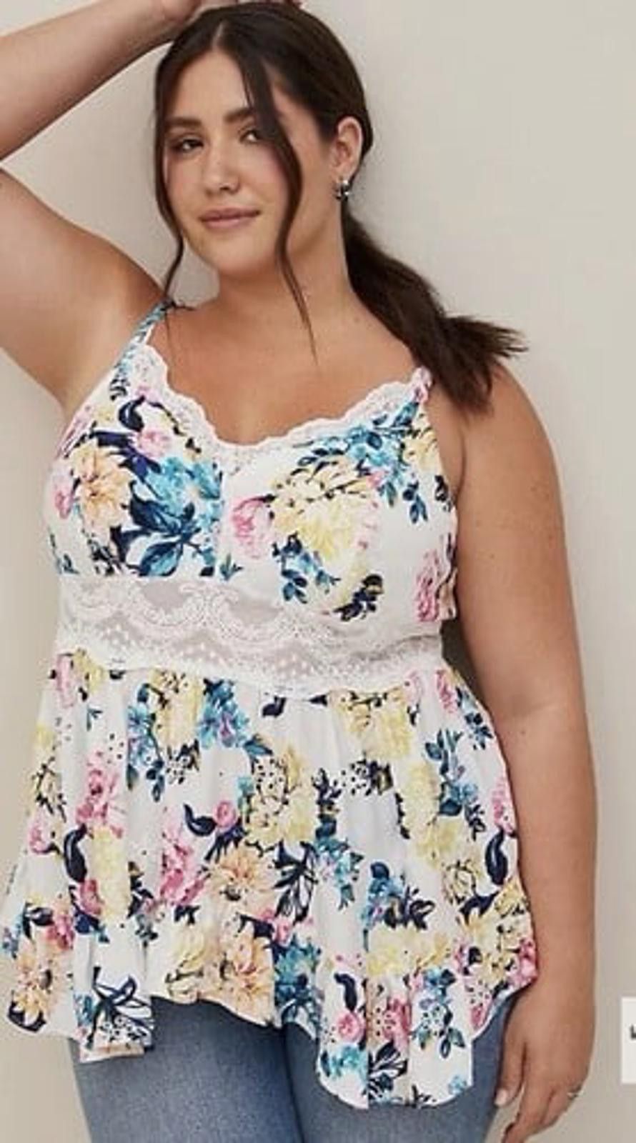 Other Torrid 4 Babydoll Eyelet Lace Detail Floral Print Top Size 4XL / US 24-26 - 1 Thumbnail