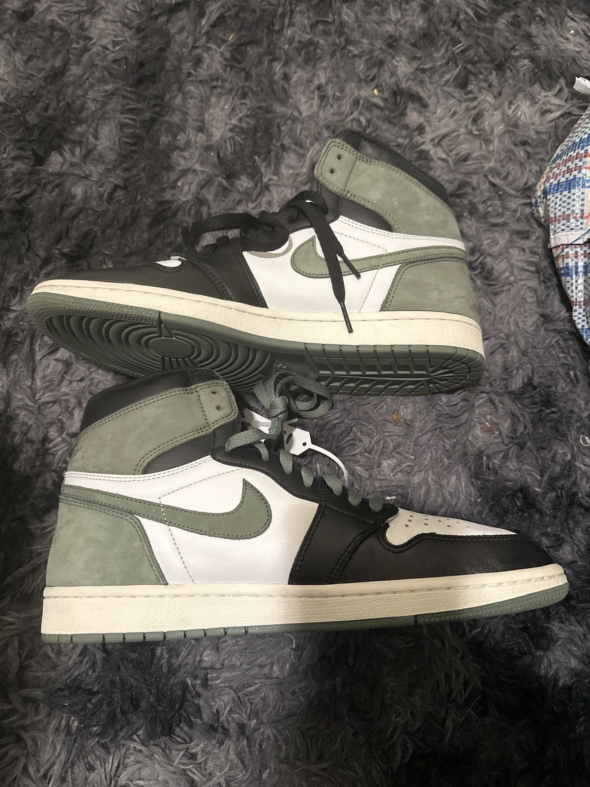 Nike Air Jordan 1 retro high og best hand in the game clay green Size US 11 / EU 44 - 1 Thumbnail