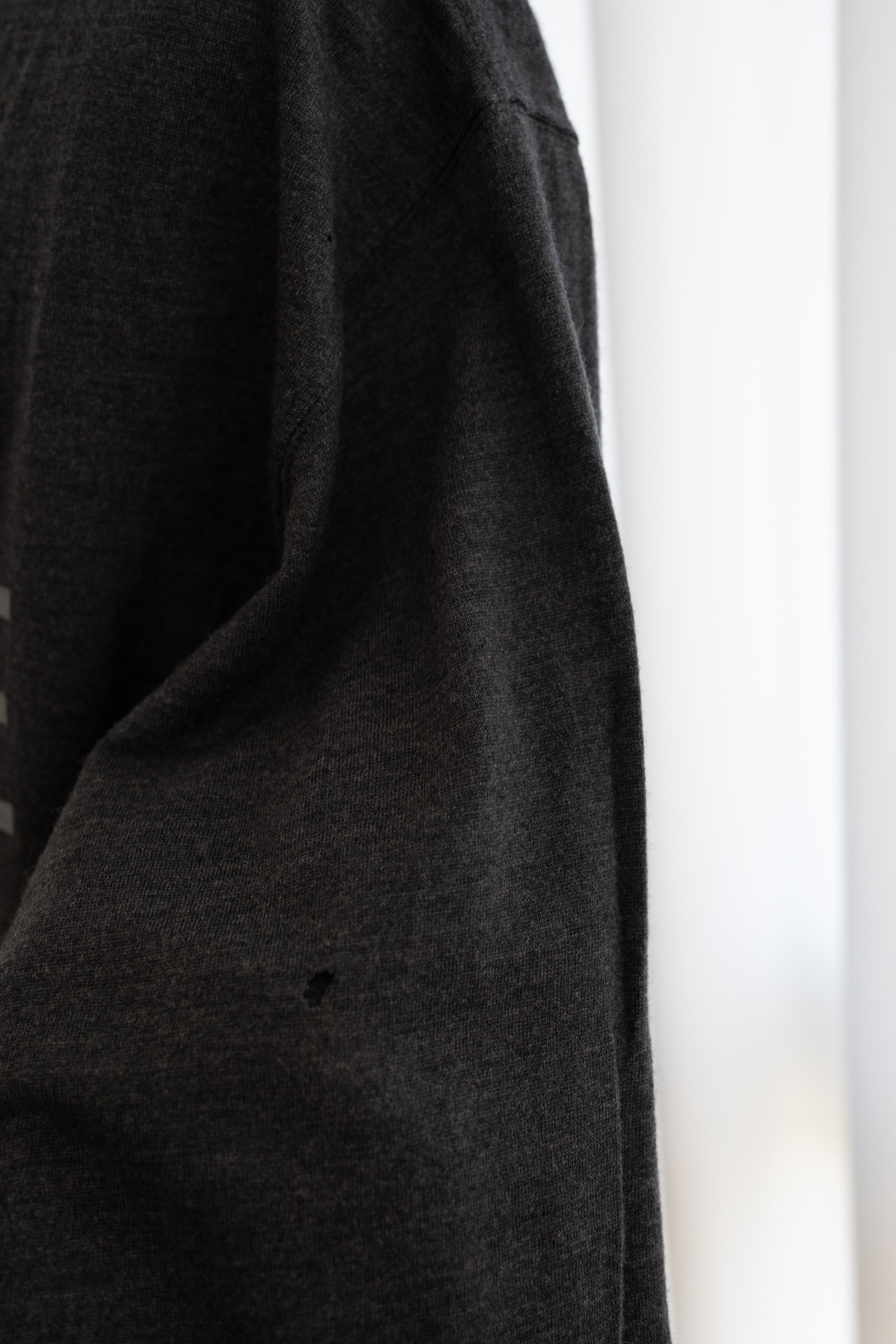 Comme des Garcons Homme 1980s COMME DES GARCONS HOMME DISTRESSED SPELLOUT SWEATSHIRT Size US M / EU 48-50 / 2 - 8 Thumbnail