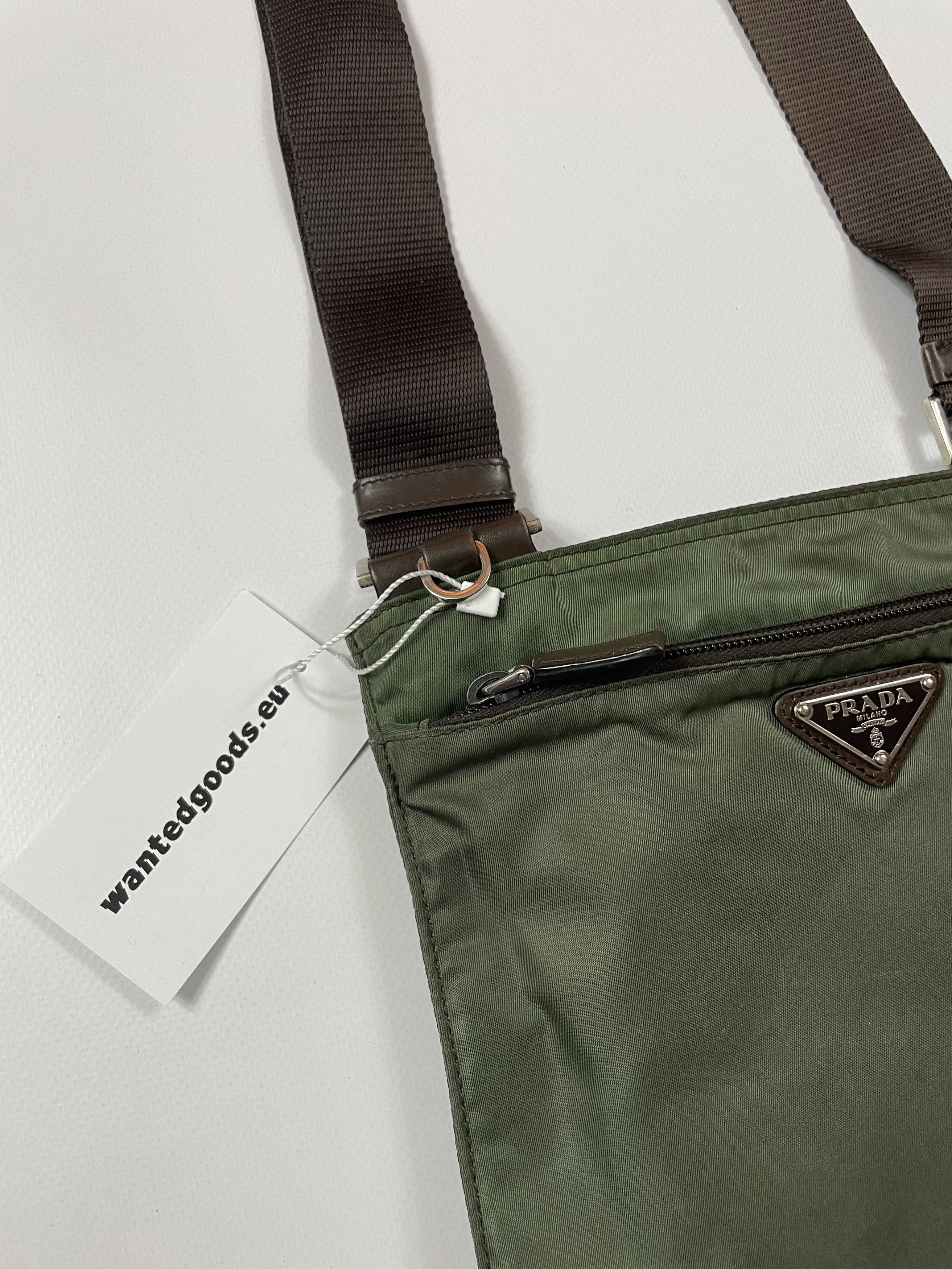 Prada Prada nylon triangle logo small shoulder crossbody bag Size ONE SIZE - 7 Thumbnail
