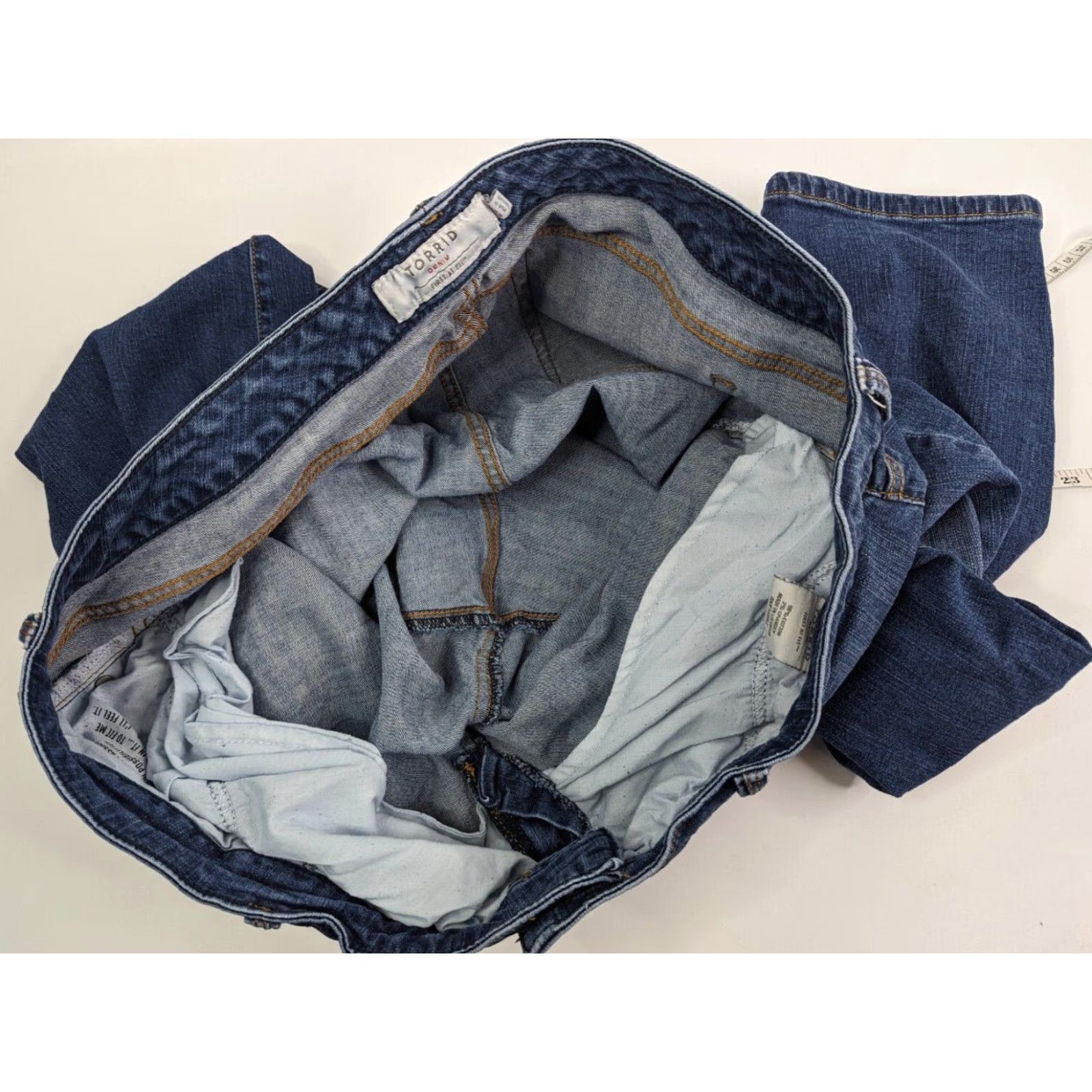 Torrid Torrid Vintage Boyfriend Straight Jeans Women Size 22 5-Pocket Stretch Denim Blue Mid-Rise Aged Distressed 13622981 Mens? Size 40" / US 18 - 7 Thumbnail