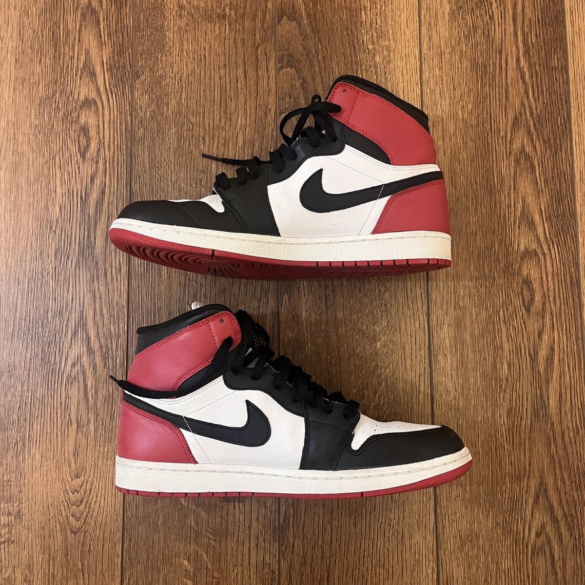 Jordan Brand × Nike Air Jordan 1 Retro OG 2013 High Black Toe Size US 11.5 / EU 44-45 - 3 Thumbnail