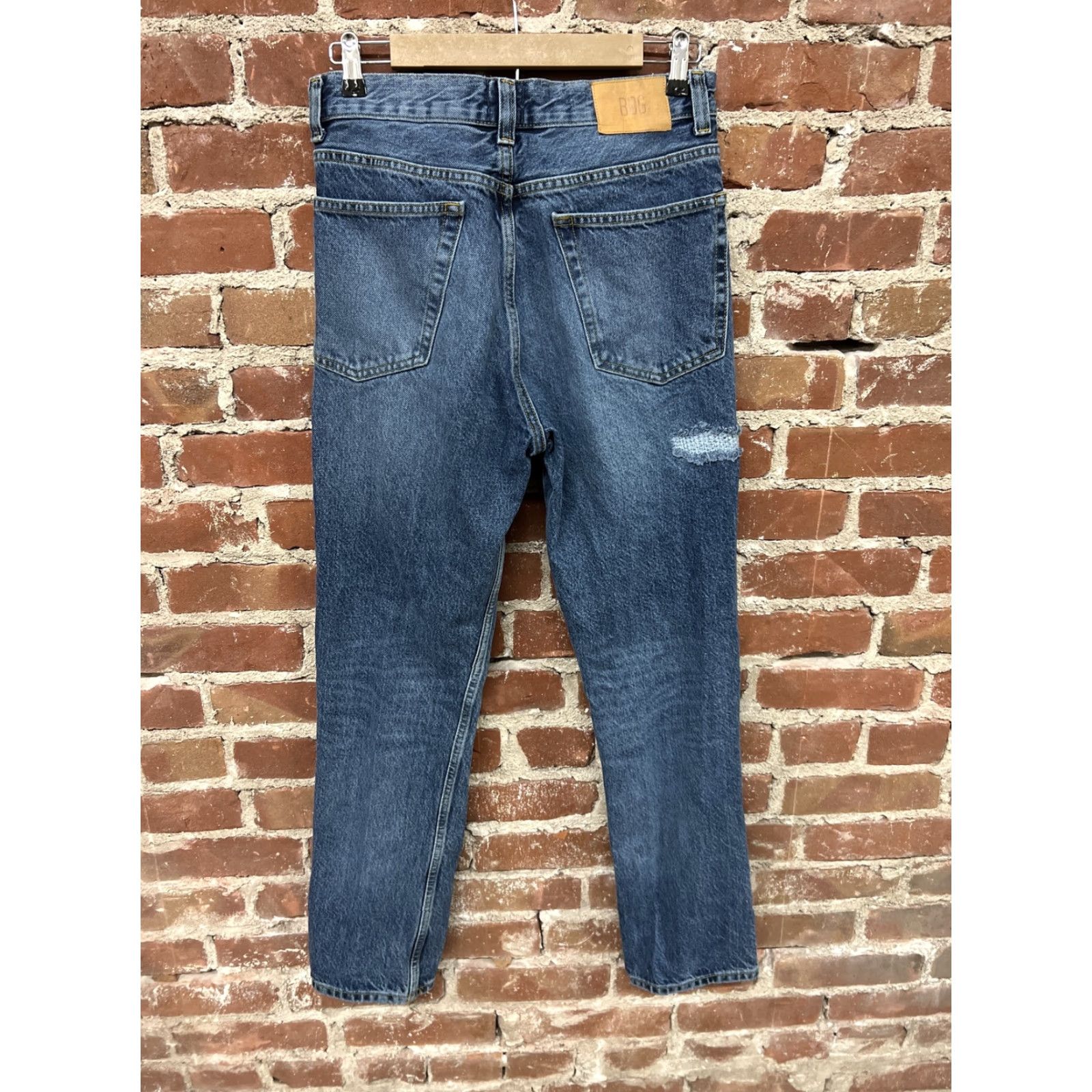 Bdg BDG Jeans Relaxed Mens 30x32 Distressed Jeans BDG Relaxed 30x32 Mens Blue Denim Straight Pockets Belt Loops Zip 90s Modern Classic Cowboy Vintage No Size 30" / US 8 / IT 44 - 2 Thumbnail