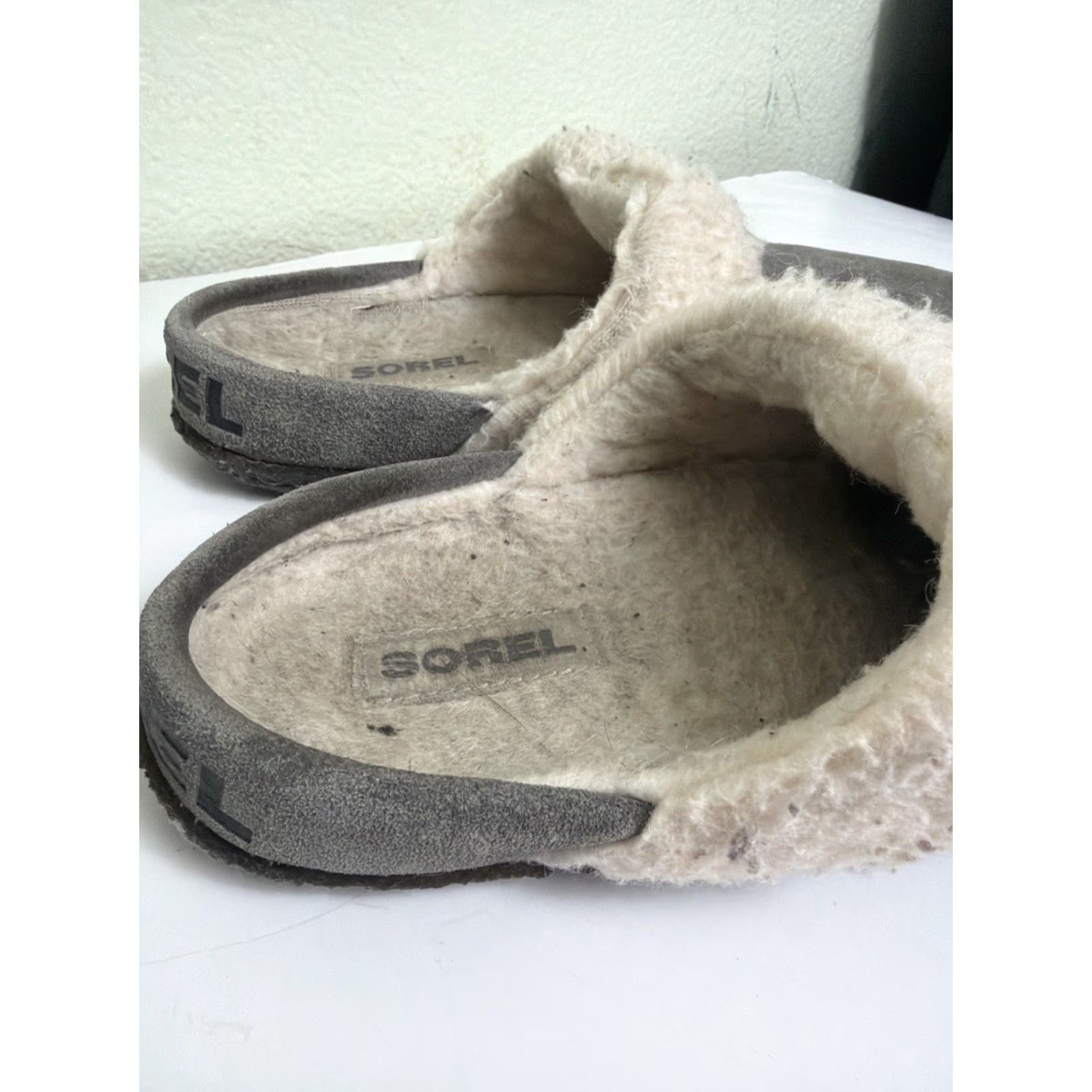 SOREL VINTAGE Sorel Nakiska Slippers Gray Suede/Faux Shearling Slide Women’s UK7 US9 Mens? Size US 7 / IT 37 - 5 Thumbnail