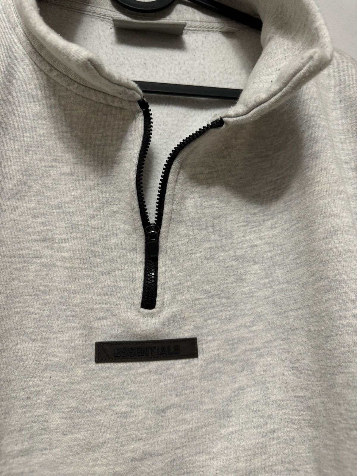 Fear of God Fear of God Essentials Mockneck Half-Zip Oatmeal SZ Small 🔥 Size US S / EU 44-46 / 1 - 5 Thumbnail