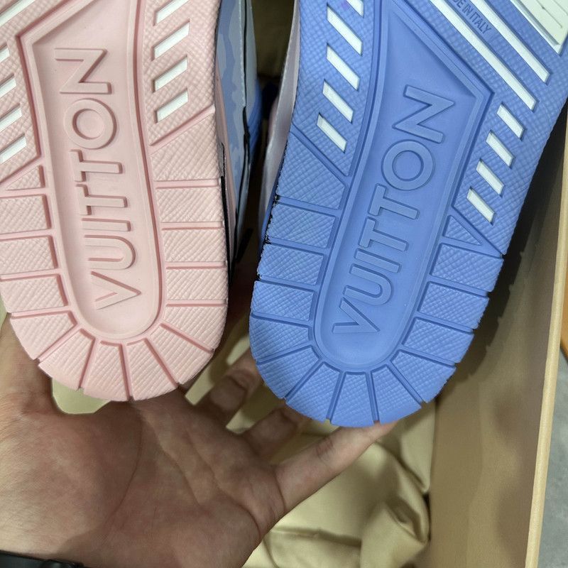 Louis Vuitton Louis Vuitton Trainer Artistic Collaboration Sneakers -2508 Size US 8 / EU 41 - 9 Thumbnail
