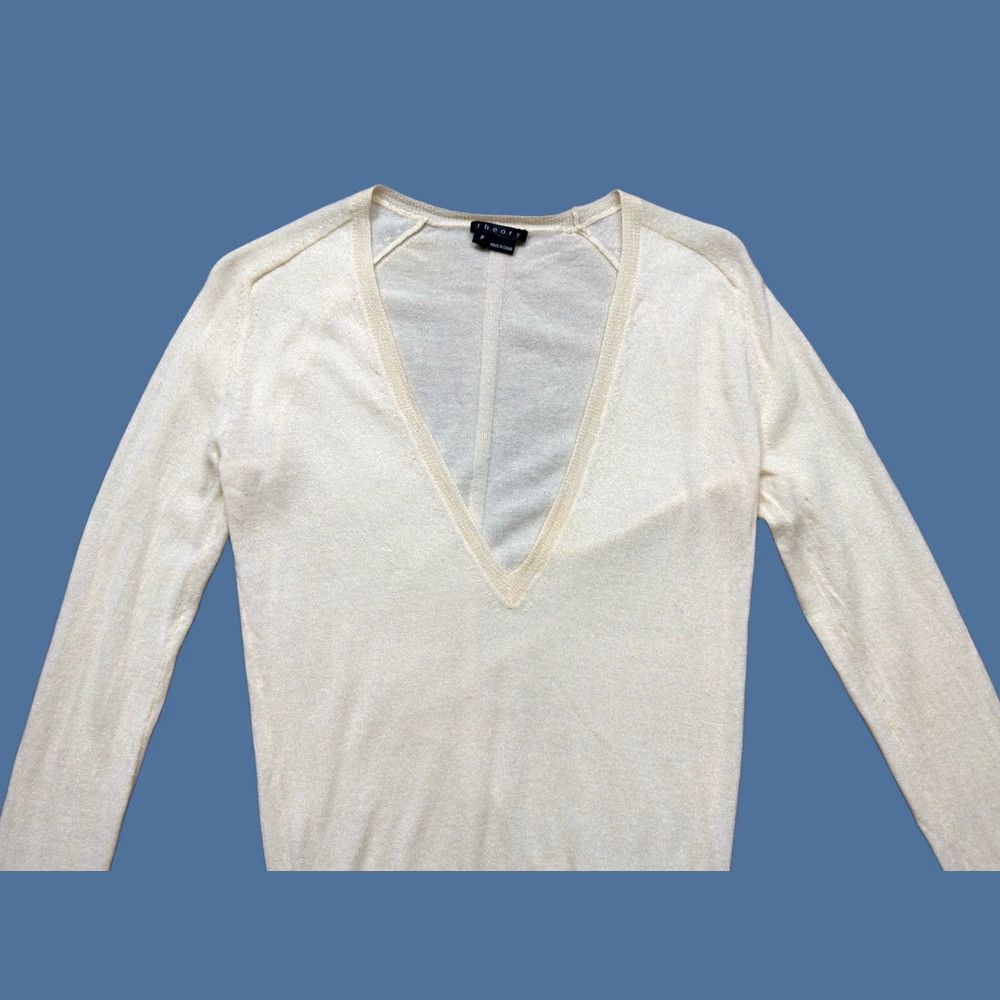 Theory THEORY Women's 100% Cashmere Sweater V-Neck Pullover Petite P Ivory Shirt Womens Pullover Knit Vintage No Size S / US 4 / IT 40 - 1 Thumbnail