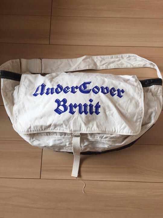 image of Undercover "bruit" Crossbody Waist Bag in White, Men's