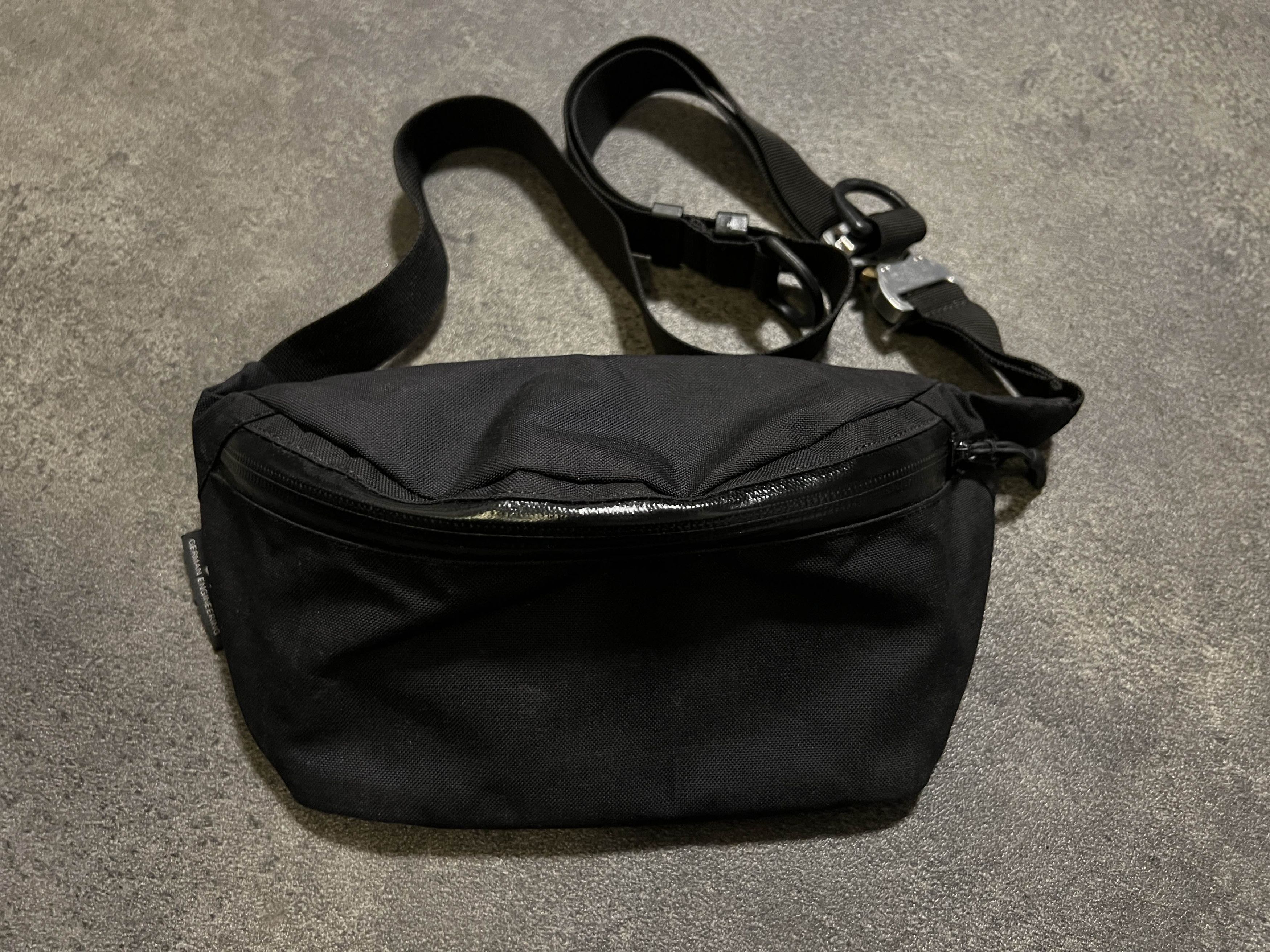 Bagjack Hipbag / Belt bag - cobra buckle Size ONE SIZE - 1 Thumbnail