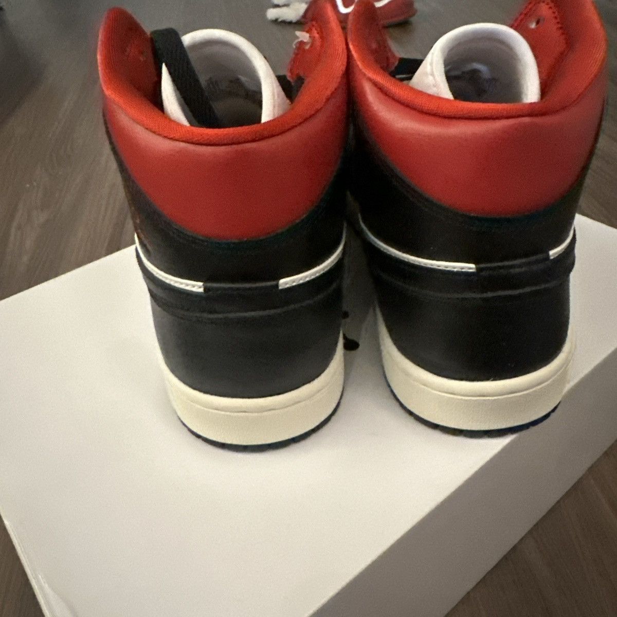 Nike WMNS Nike Air Jordan 1 Mid “Gym Red Panda” - 11W (Men’s 9.5) Size US 11 / IT 41 - 4 Thumbnail
