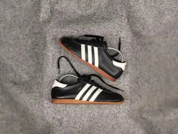 Adidas Vintage Adidas Originals Rekord Black Leather Sneaker Y2K Size US 6 / EU 39 - 1 Thumbnail
