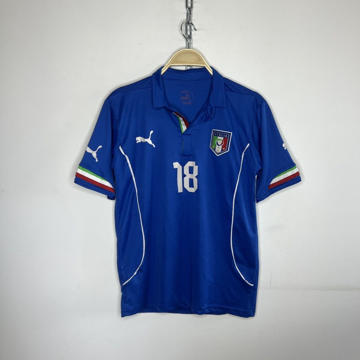 Puma Puma Italy Montolivo 18 Blue Jersey Tshirt Kit Soccer Tesm Size US M / EU 48-50 / 2 - 1 Thumbnail
