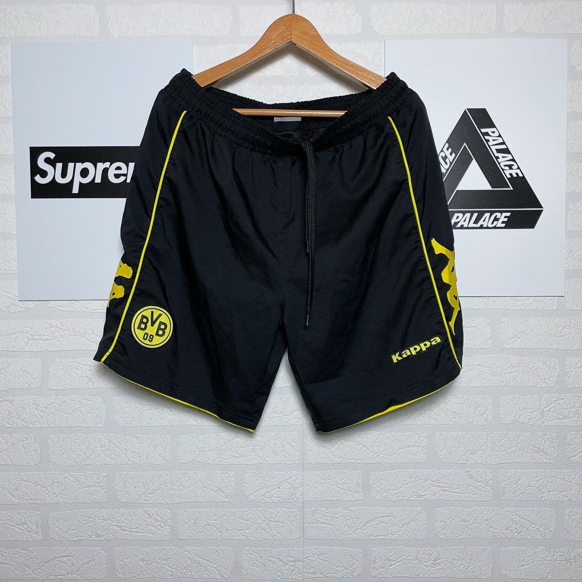 Kappa Shorts Borussia dortmund vintage black kappa Size US 34 / EU 50 - 1 Thumbnail