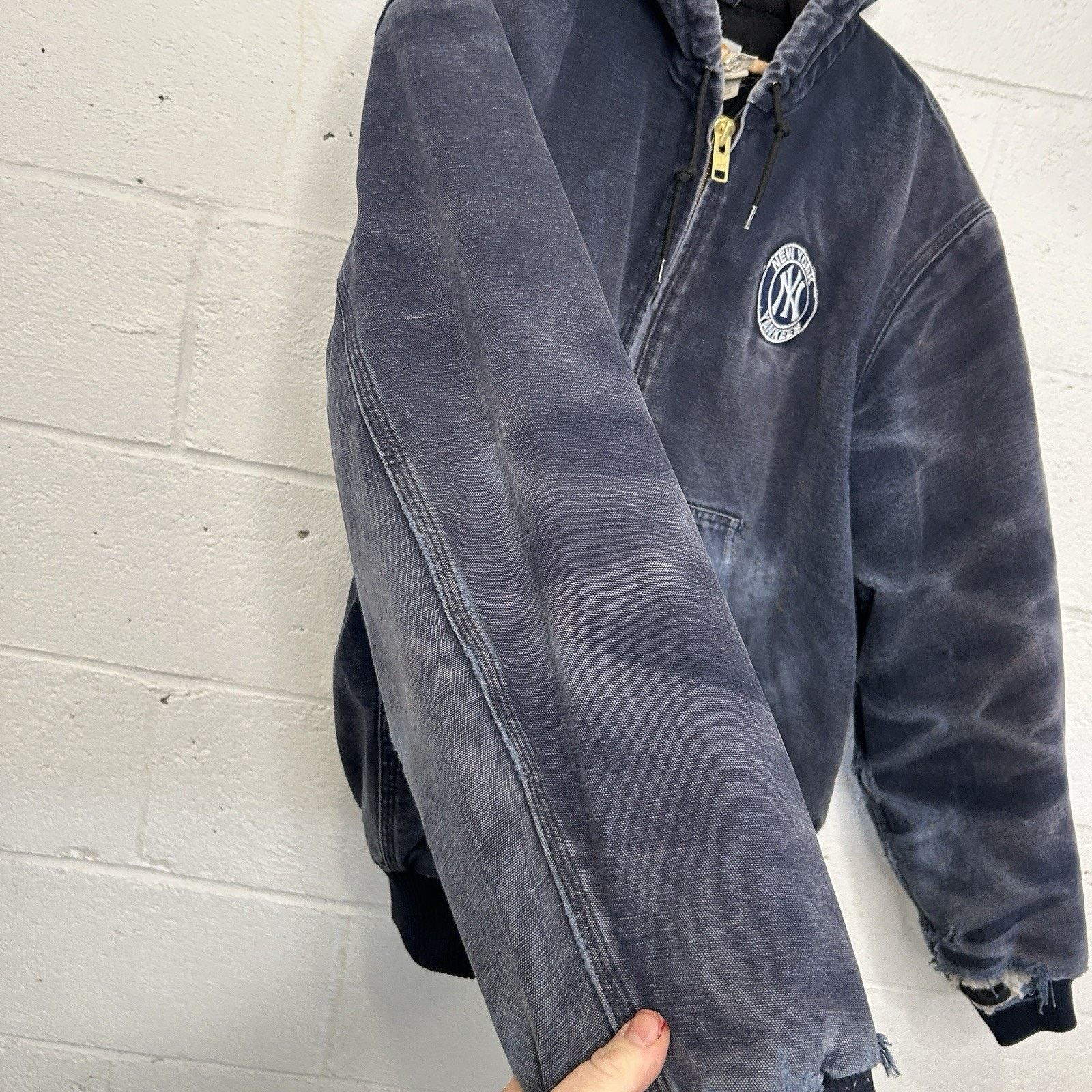Carhartt Vintage Carhartt Hooded Active Jacket “Dark Navy” Yankees Size US XL / EU 56 / 4 - 7 Thumbnail
