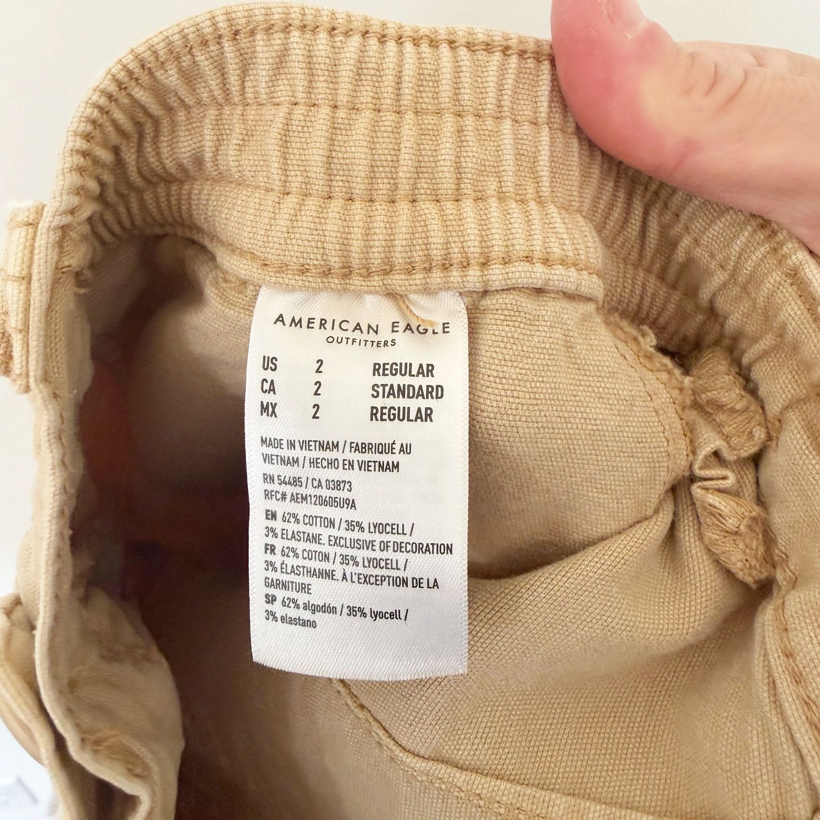 American Eagle Outfitters American Eagle Tan Cargo Pants Sz 2 Size 26" / US 2 / IT 38 - 3 Thumbnail