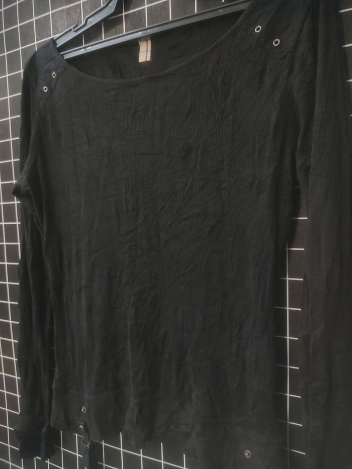 Burberry Burberry Long Sleeve T-Shirt Size US S / EU 44-46 / 1 - 2 Thumbnail