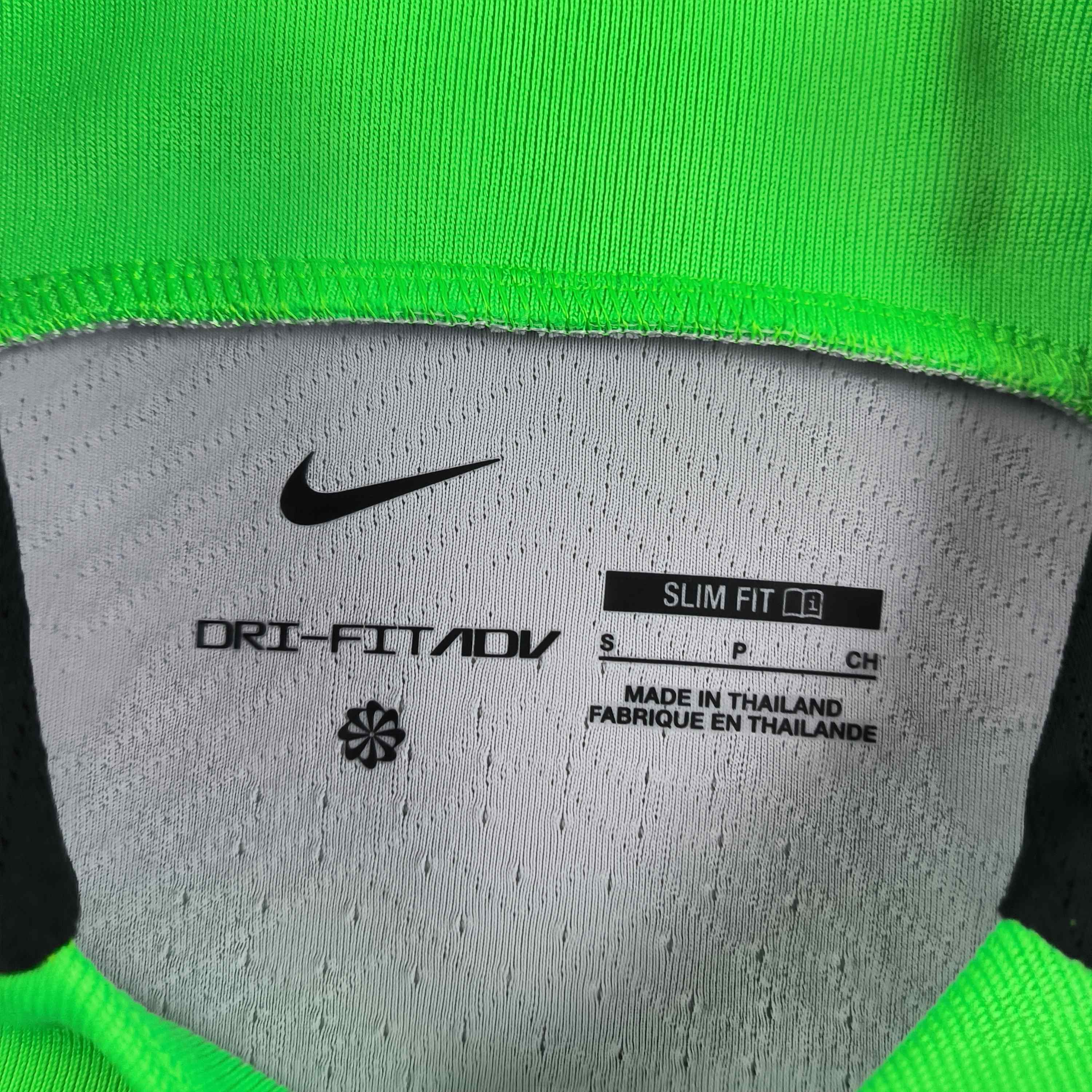 Nike NEW Liverpool 2023-24 Nike Strike training football jersey S Size US S / EU 44-46 / 1 - 5 Thumbnail