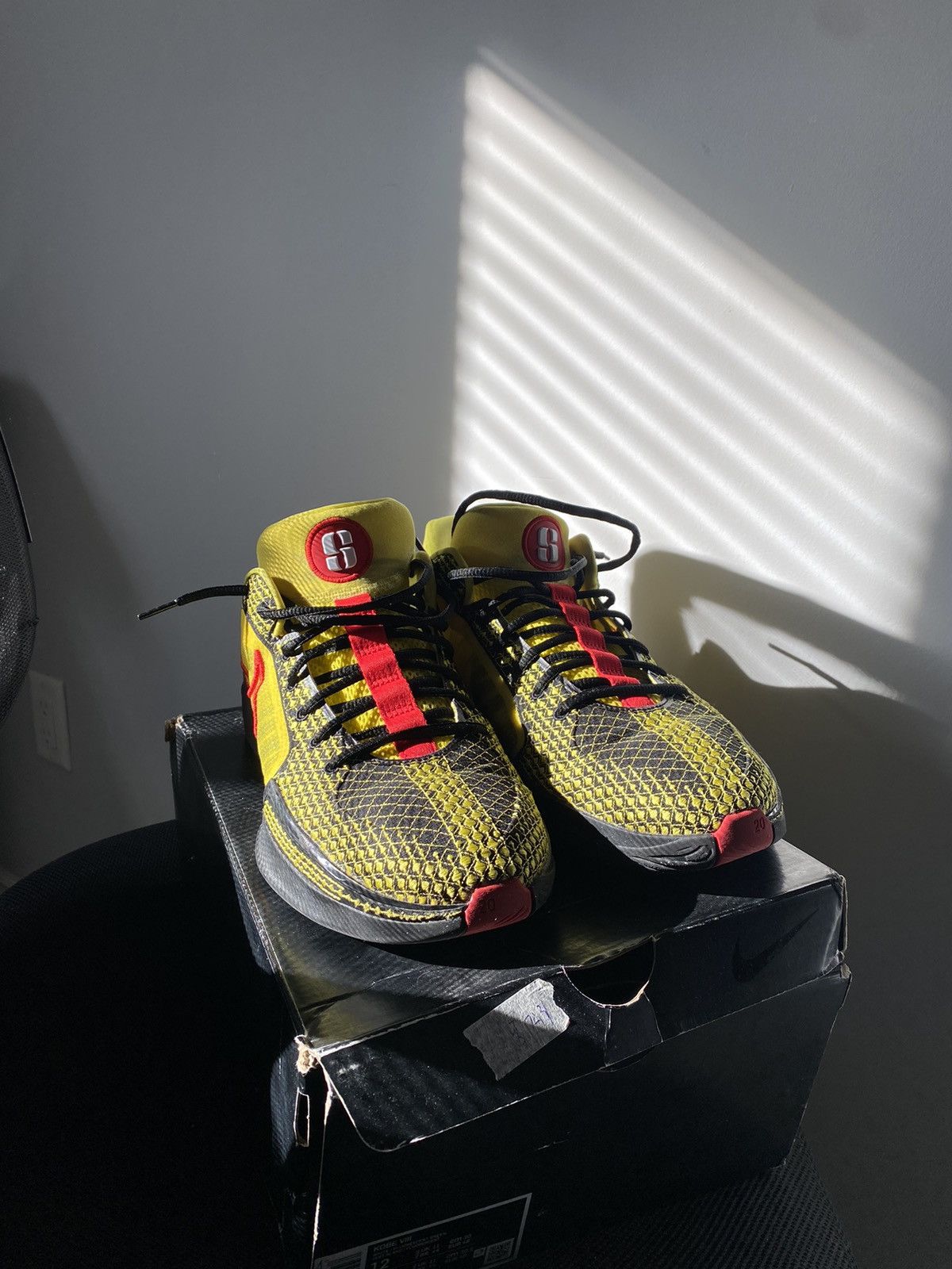 Nike Nike Sabrina 1 Size US 12 / EU 45 - 1 Thumbnail