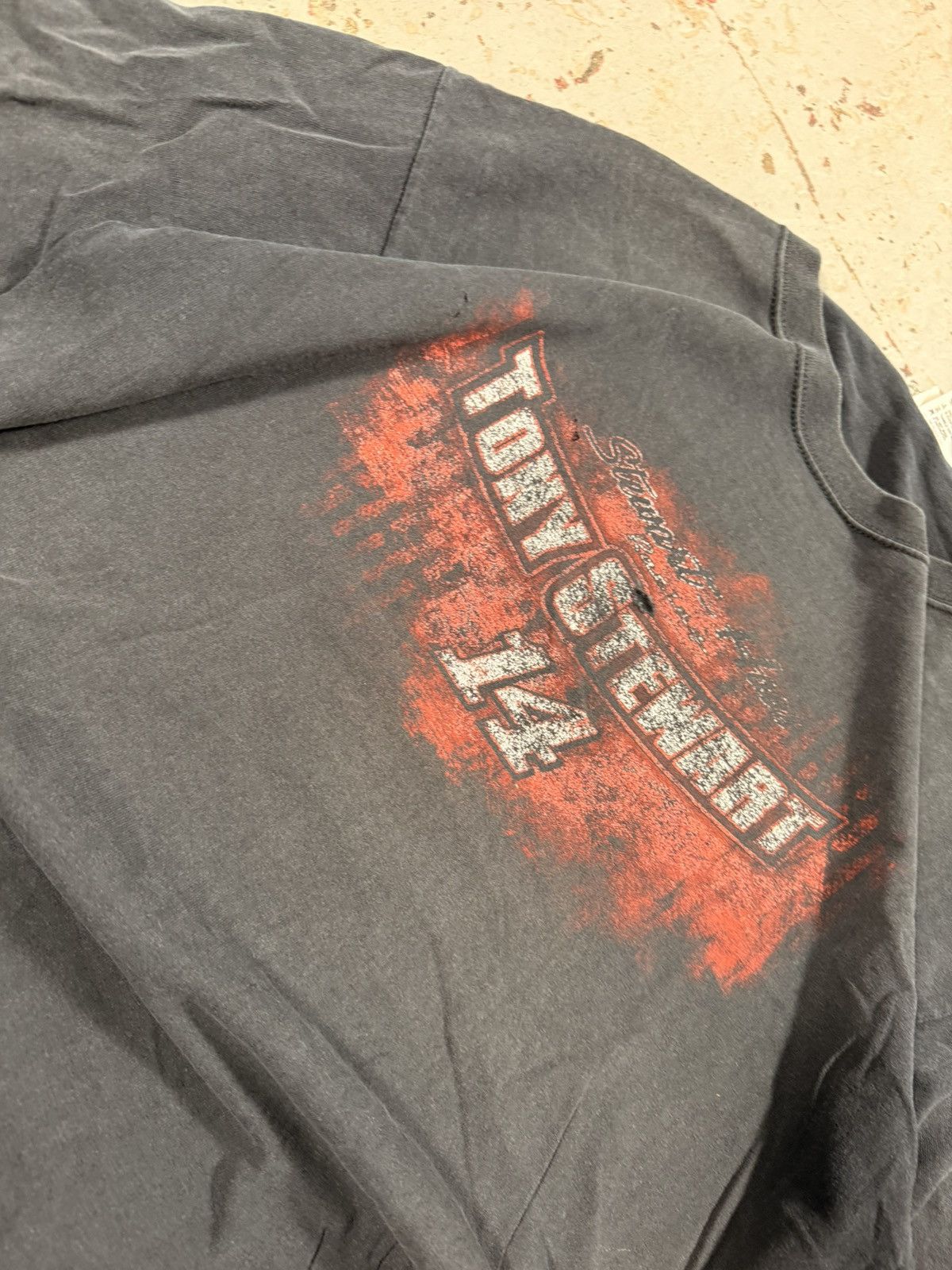 Vintage Vintage Thrashed Tony Stewart Nascar Tee Size US XL / EU 56 / 4 - 2 Thumbnail