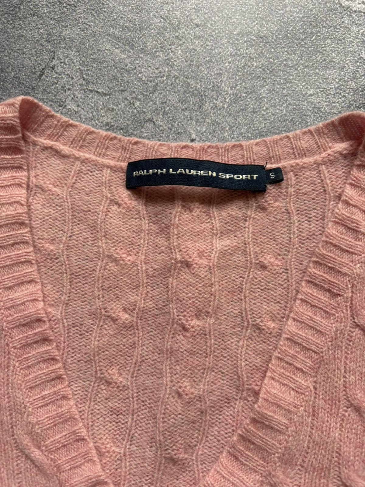 Polo Ralph Lauren Vintage Polo Ralph Lauren V-Neck Wool Pink Knitted Sweater Size S / US 4 / IT 40 - 6 Thumbnail