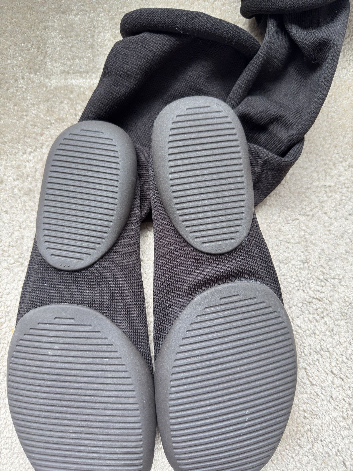 Yeezy Yeezy Pods Sz 3 Size US 13 / EU 46 - 5 Thumbnail
