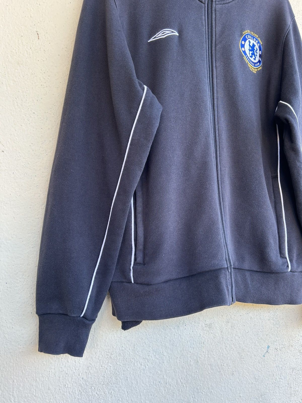 Chelsea Soccer × Umbro × Vintage Chelsea FC 100 Years Centenary Sunfaded Sweatshirt Size US S / EU 44-46 / 1 - 5 Thumbnail