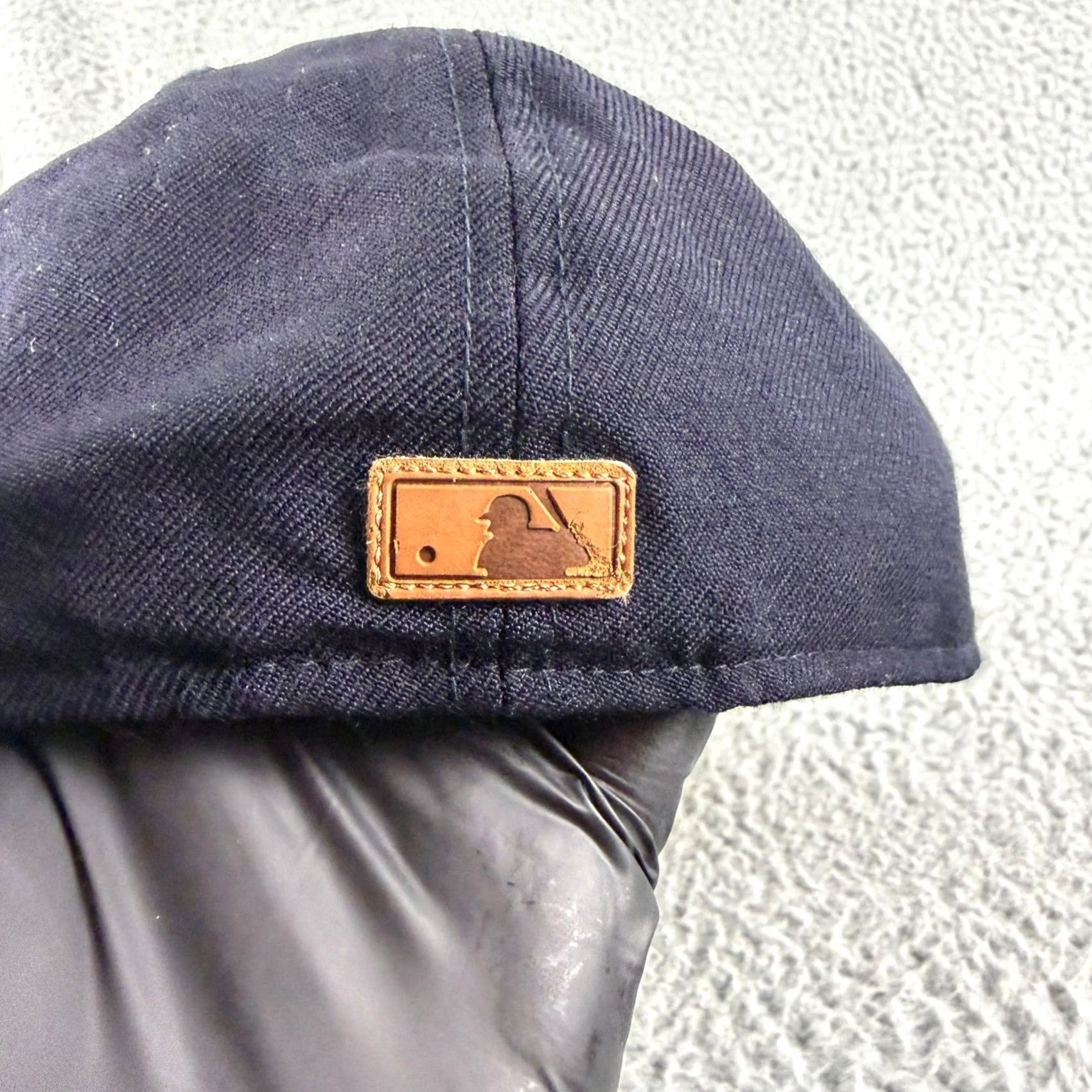 New Era New Era 59FIFTY Fitted Hat Mens 7 1/4 Navy Blue NY Yankees Wool Leather Patch Baseball Cap Solid Circa 1990s Mens Size ONE SIZE - 5 Thumbnail