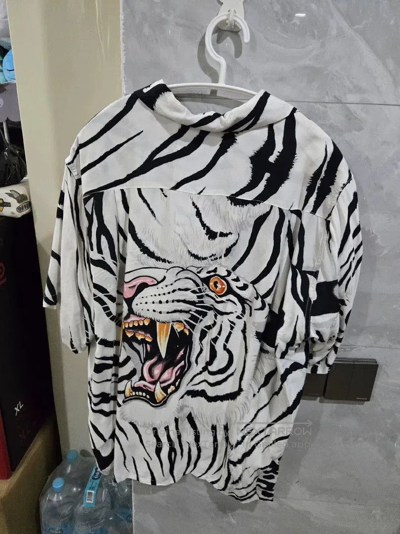 Wacko Maria Wacko Maria Tiger Print Silk Shirt Size US M / EU 48-50 / 2 - 2 Thumbnail
