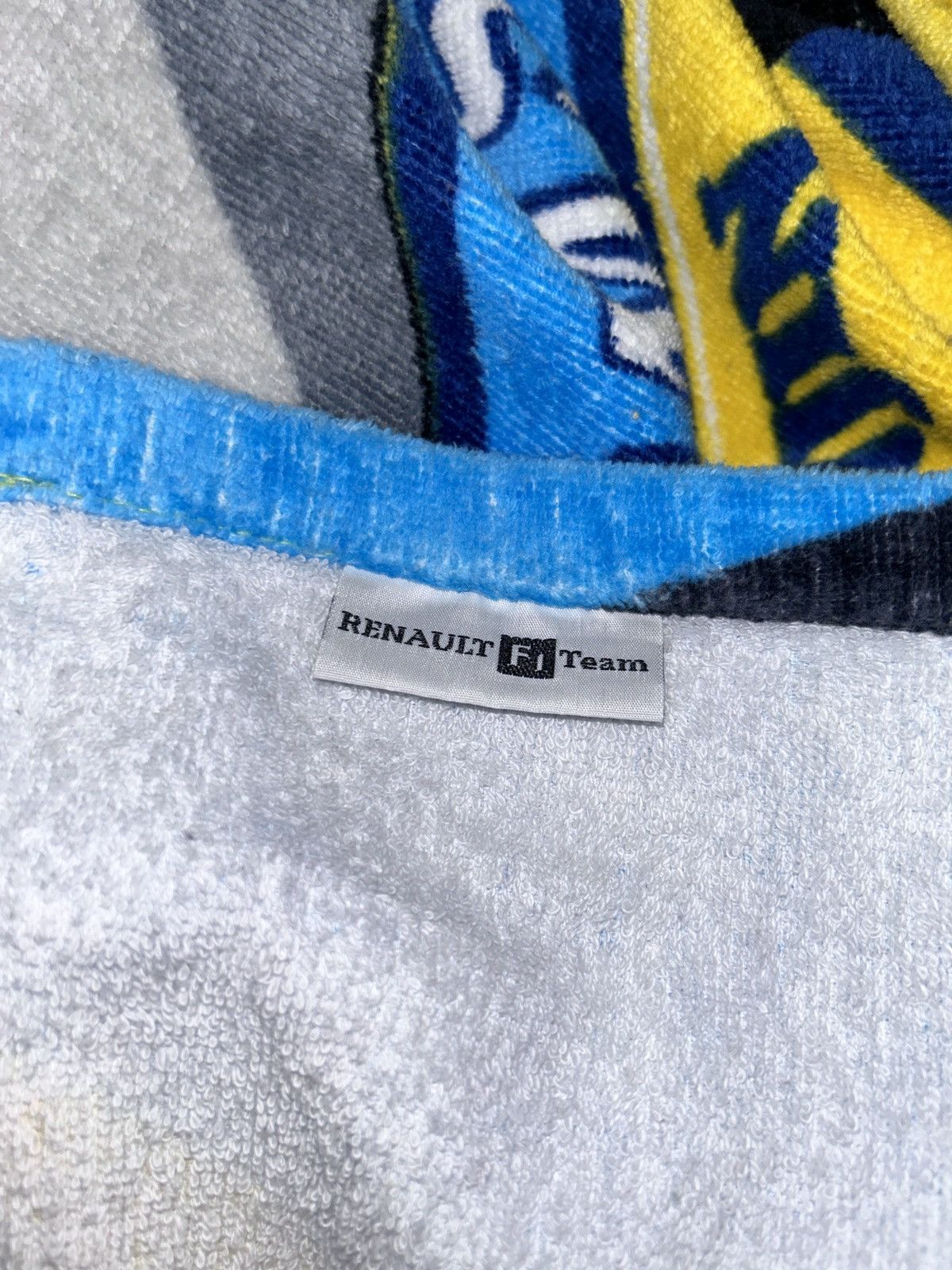 Formula 1 Formula Uno F1 Renault Team Mild Seven Racing Towel Size ONE SIZE - 6 Thumbnail