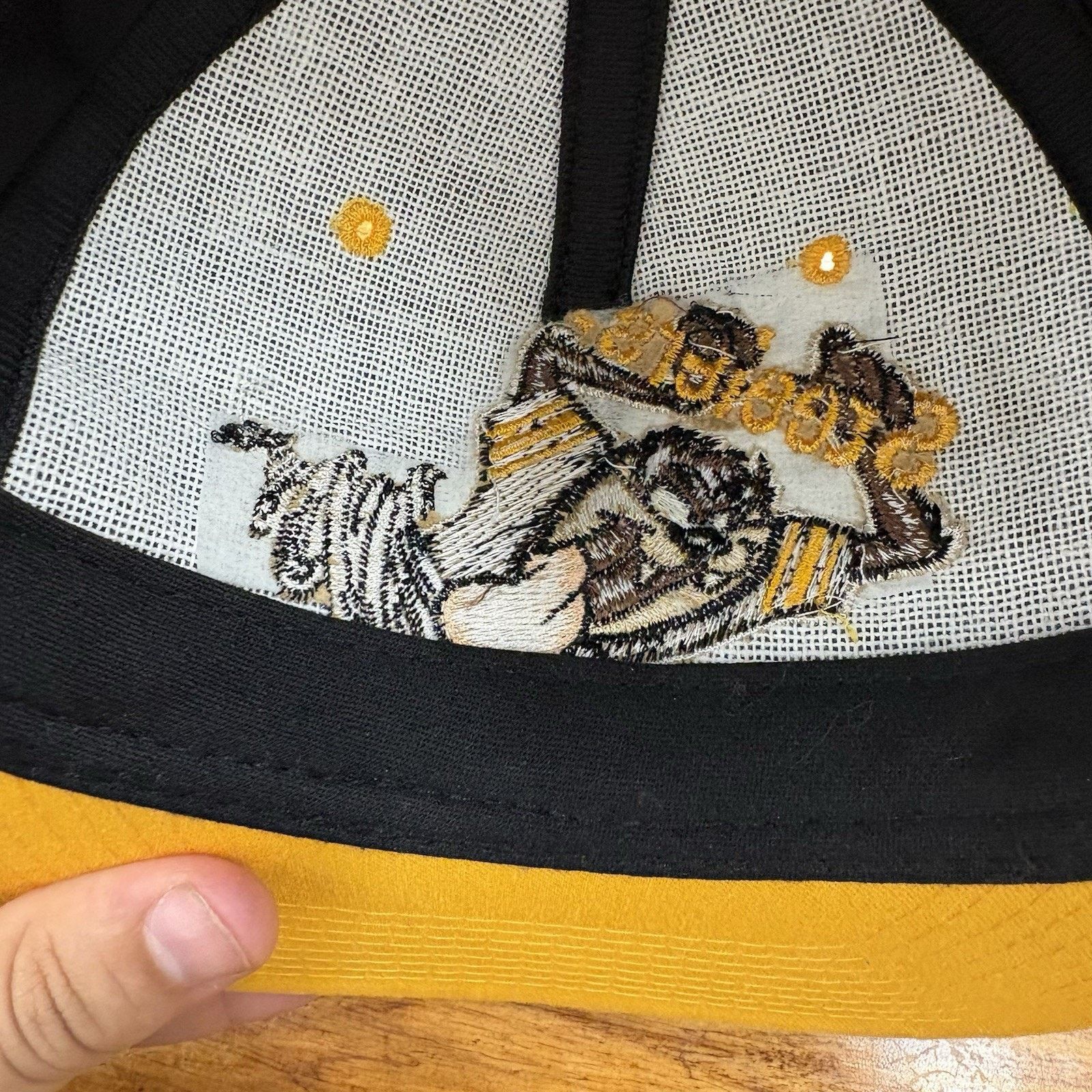 Logo 7 Vintage 90s NFL Steelers X Taz Looney Toons Snap Back Hat Size ONE SIZE - 10 Thumbnail
