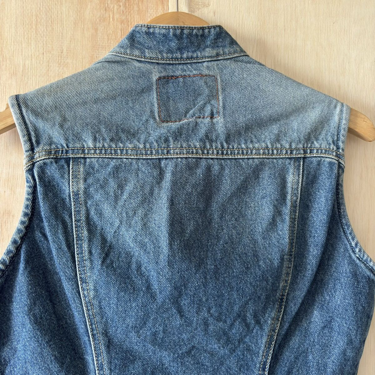 Levi's Vintage Levi's Denim Trucker Women's Vest Size S / US 4 / IT 40 - 6 Thumbnail