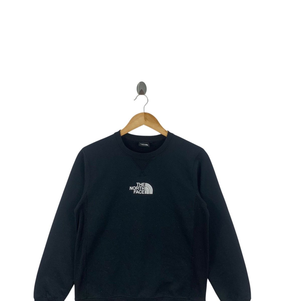 The North Face Vintage THE NORTH FACE Embroidered Center Logo Sweatshirt Size S / US 4 / IT 40 - 2 Thumbnail