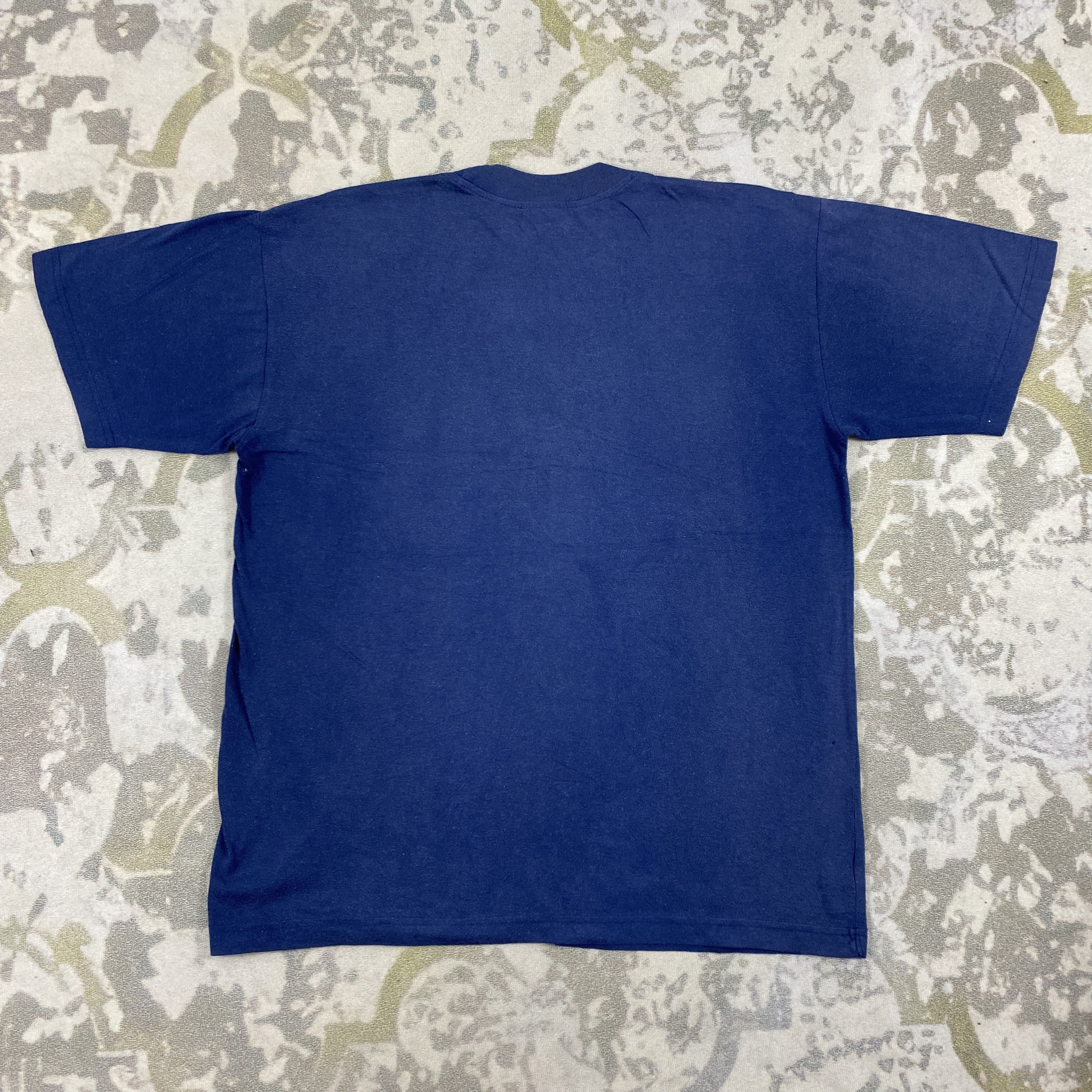 Adidas Vintage Adidas Big Logo T-shirt - D074 Size US M / EU 48-50 / 2 - 2 Thumbnail