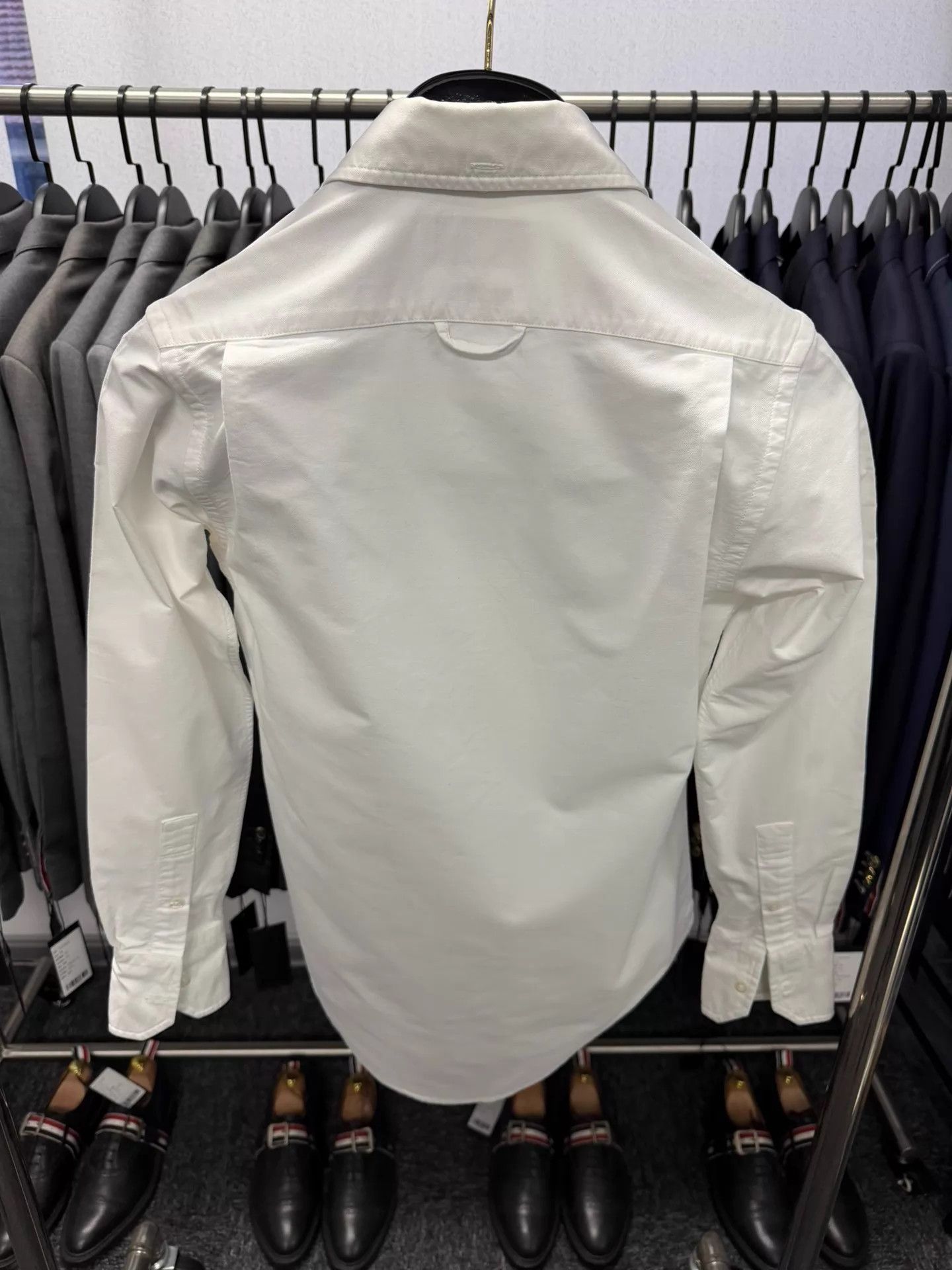Thom Browne Thom Browne Wmns Tricolor Placket Oxford Shirt White 40 Size S / US 4 / IT 40 - 2 Thumbnail