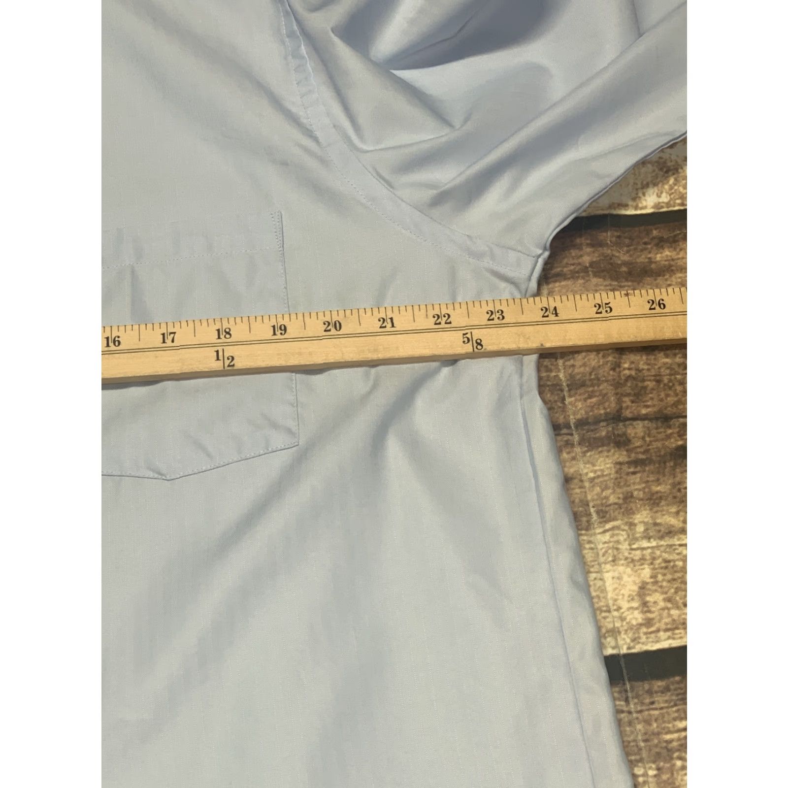 Van Heusen Van Heusen Blue Long Sleeve Men's Dress Shirt Wrinkle Free Fitted 16 1/2 32/33 Size 42R - 3 Thumbnail