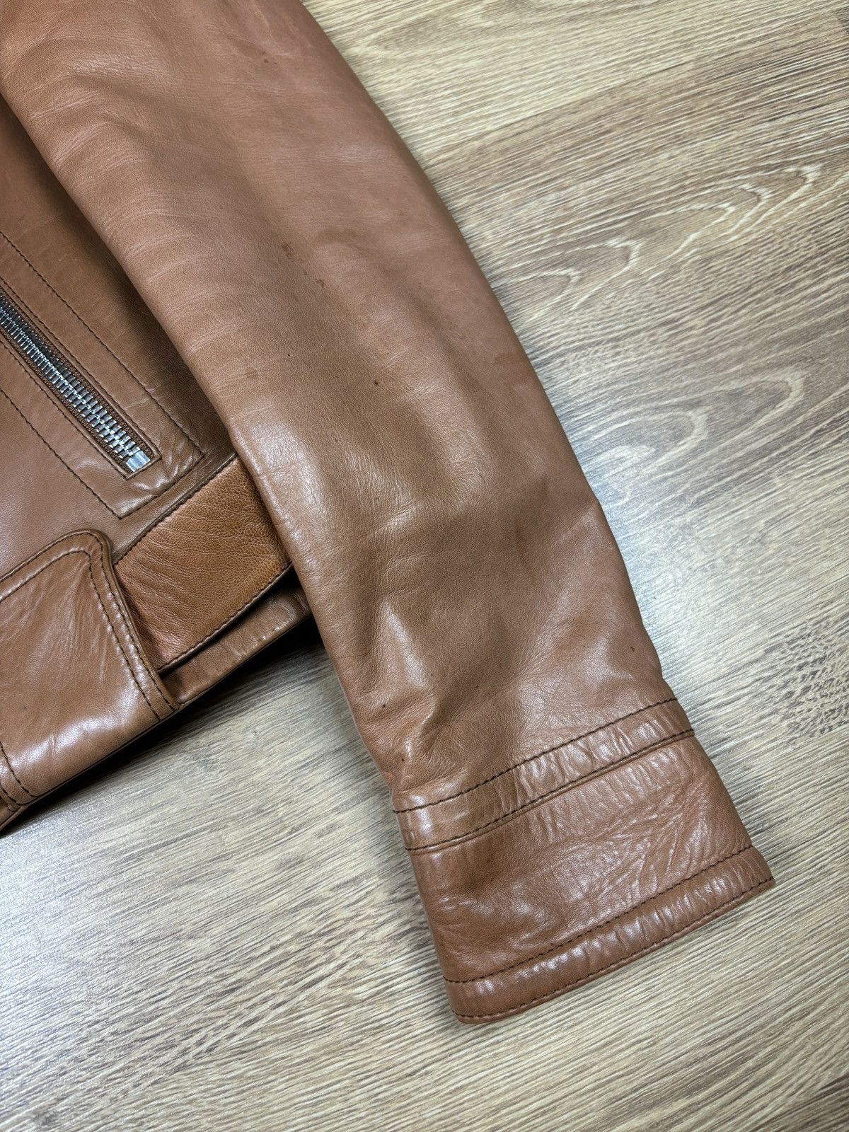 Gucci Gucci 2000s Leather Biker Jacket with GG Belt Size M / US 6-8 / IT 42-44 - 15 Thumbnail