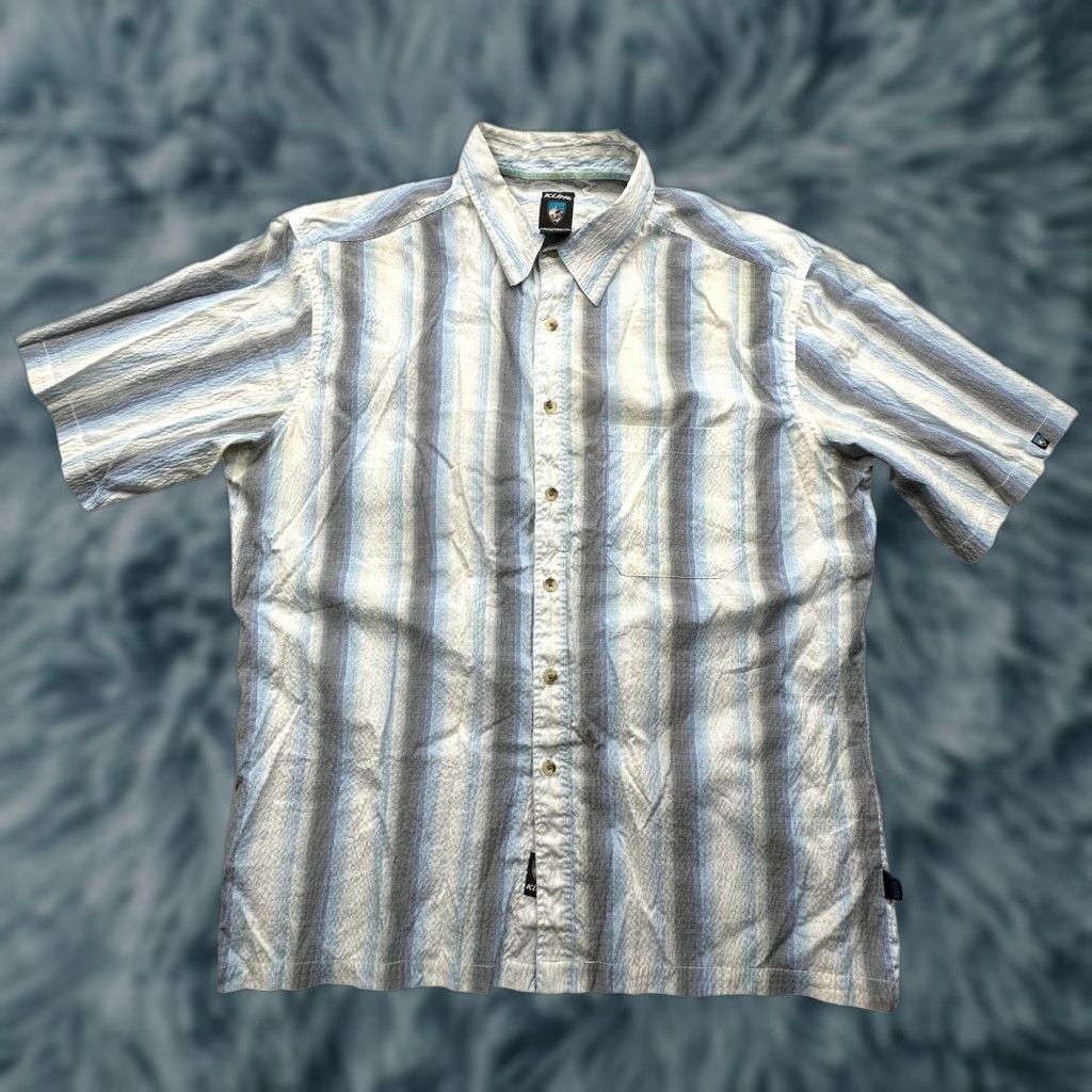 Vintage Kuhl Vertical Striped Blue White Mens Shirt XL Short Sleeve Hiking Button Up Shirt Mens XL Blue White Striped Casual Workwear Size US XL / EU 56 / 4 - 1 Thumbnail