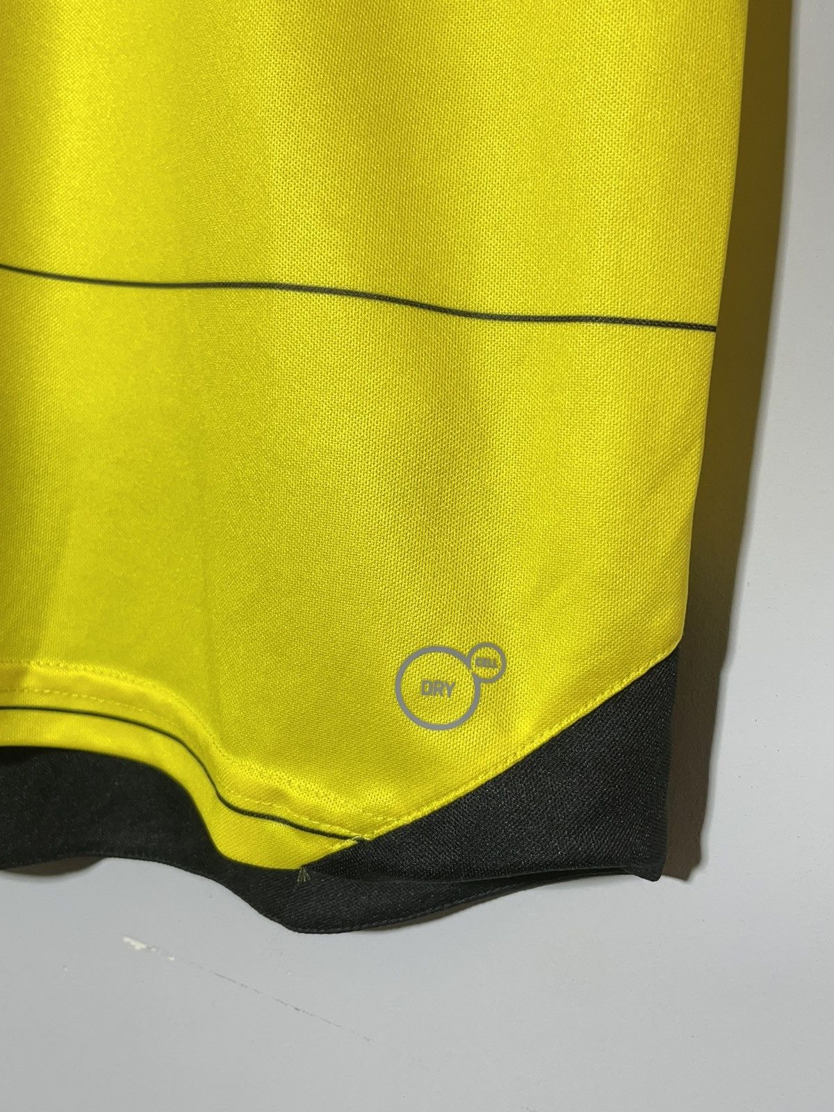 Puma Borussia Dortmund BVB Puma 2015/16 Home Football Shirt Size US M / EU 48-50 / 2 - 7 Thumbnail
