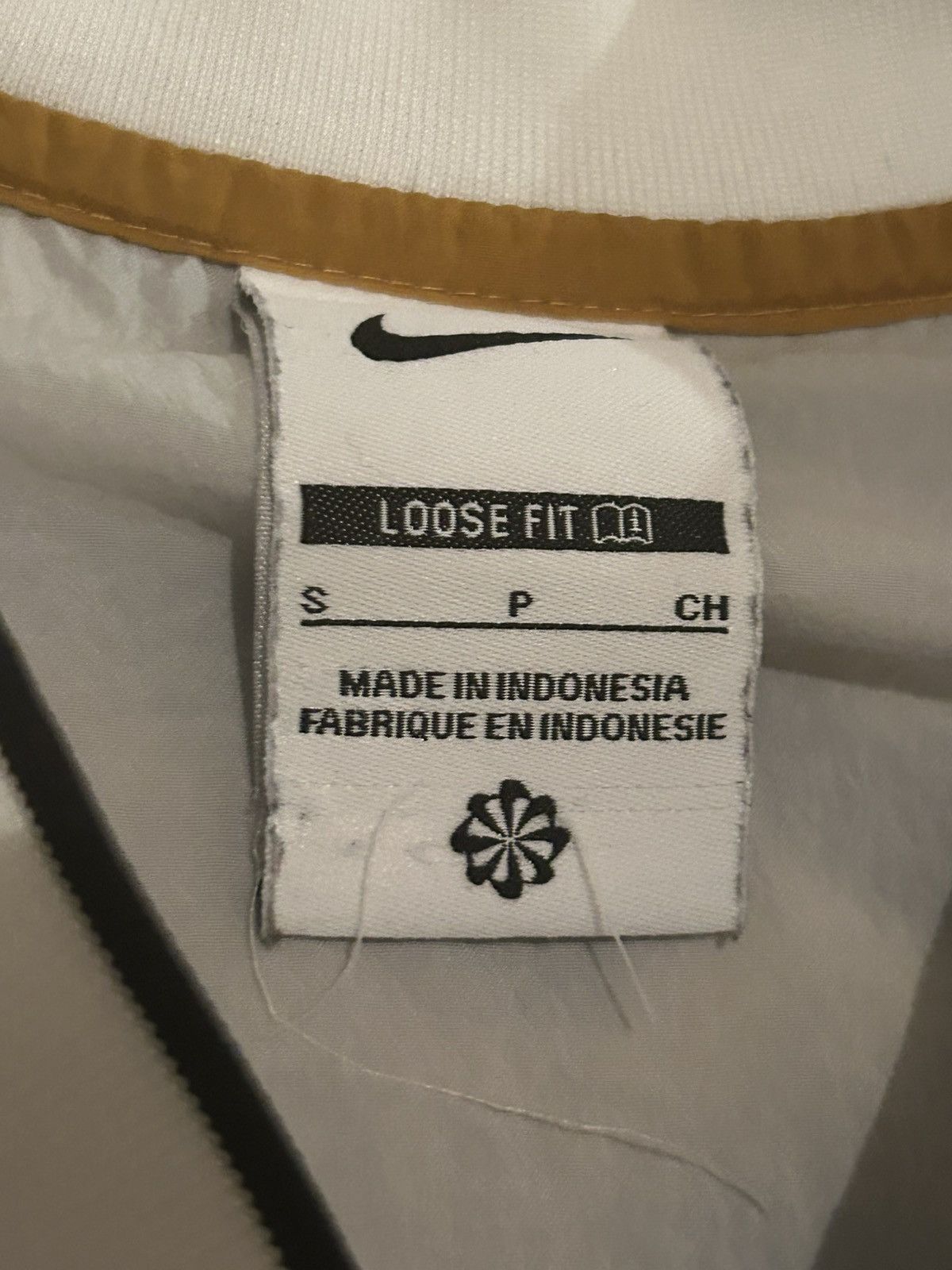 Nike Nike Football Club Windbreaker Small White Center Swoosh Size US S / EU 44-46 / 1 - 7 Thumbnail