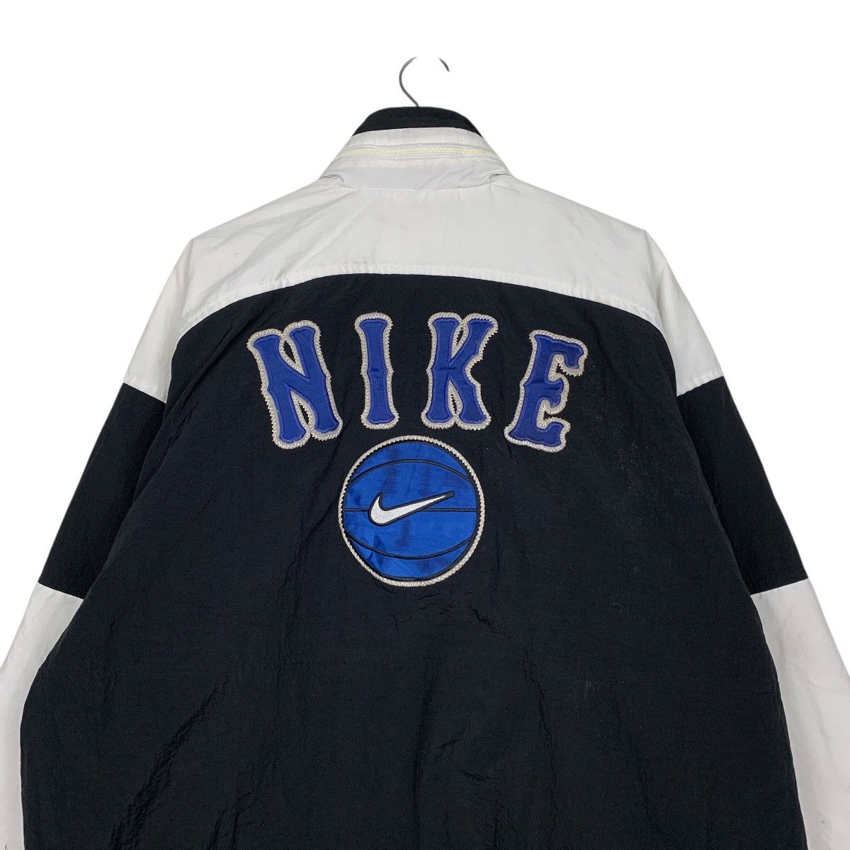 Nike Vintage Nike Basketball Jacket Size US XL / EU 56 / 4 - 8 Thumbnail