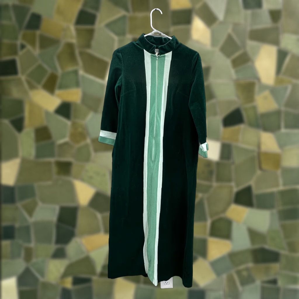 Sears VINTAGE Sears Womens Robe Sleepwear Size 10 Green Velour Long Sleeve Zip Up Kimono 80s 90s Womens Size L / US 10 / IT 46 - 1 Thumbnail