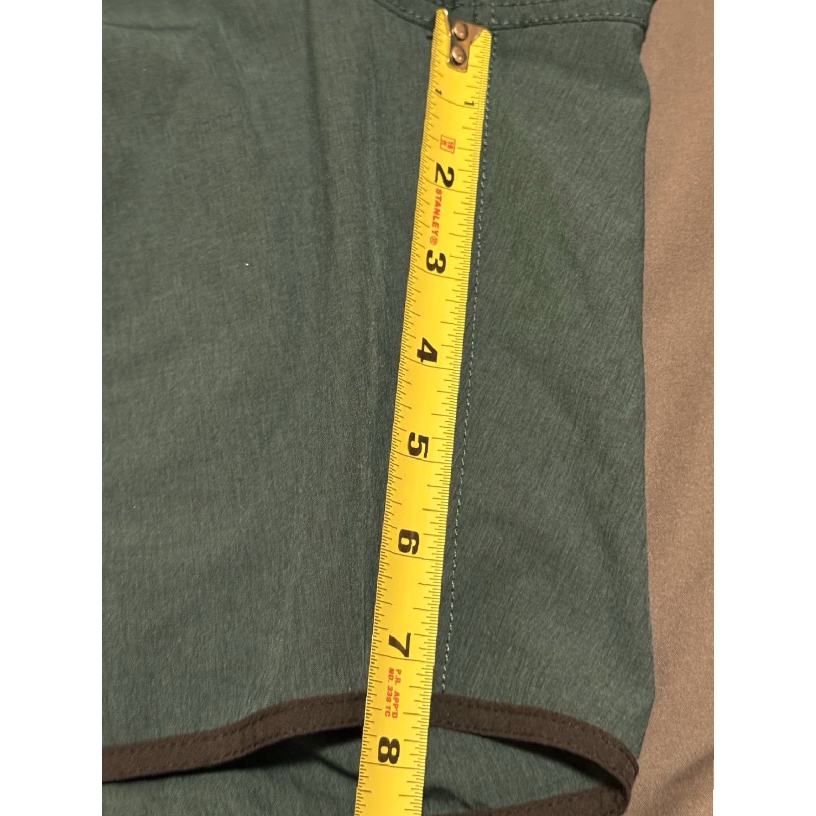 Vuori Vuori Banks Shorts 7.5" Inseam Green XXL Athletic Pockets Drawstring Size US 39 - 7 Thumbnail