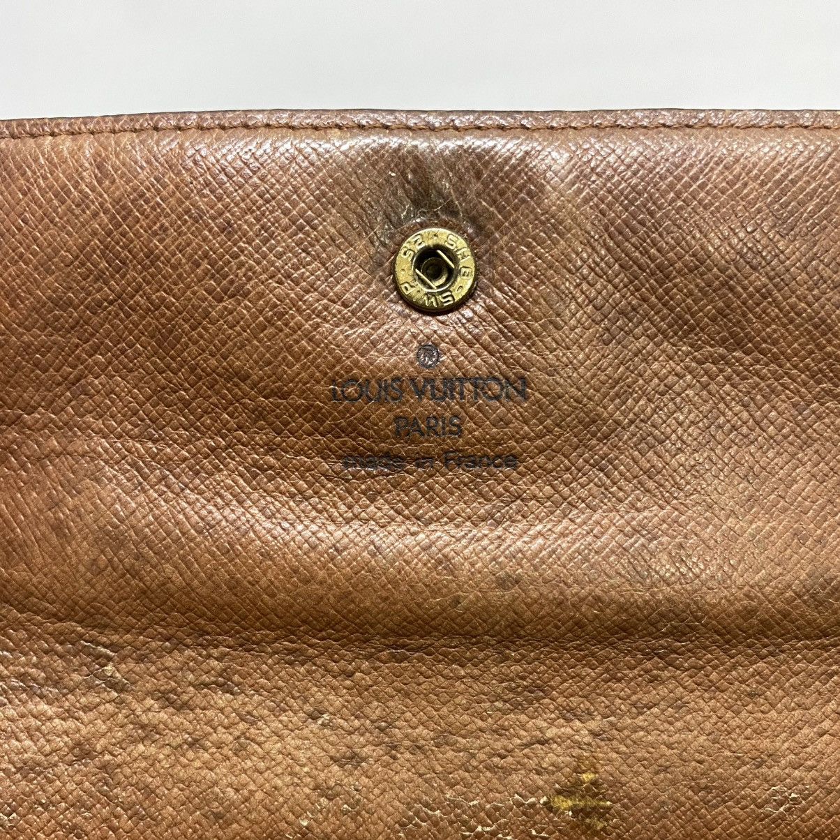 Louis Vuitton ‼️LASTDROP‼️ AUTHENTIC LOUIS VUITTON MONOGRAM WALLET Size ONE SIZE - 9 Thumbnail