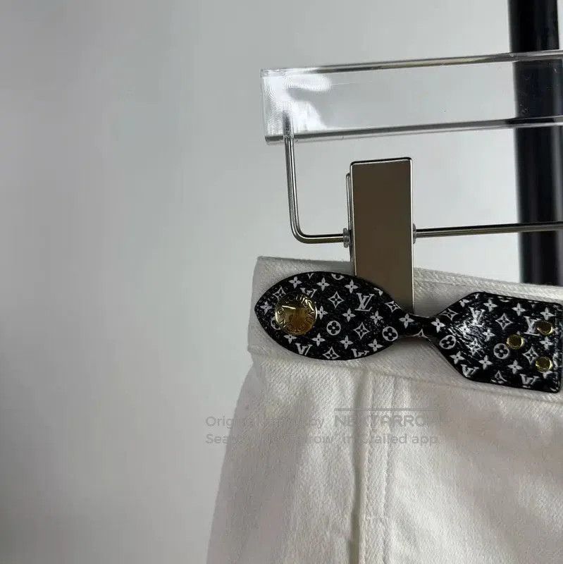 Louis Vuitton Louis Vuitton White Cotton Midi Skirt . Size 23" - 3 Thumbnail