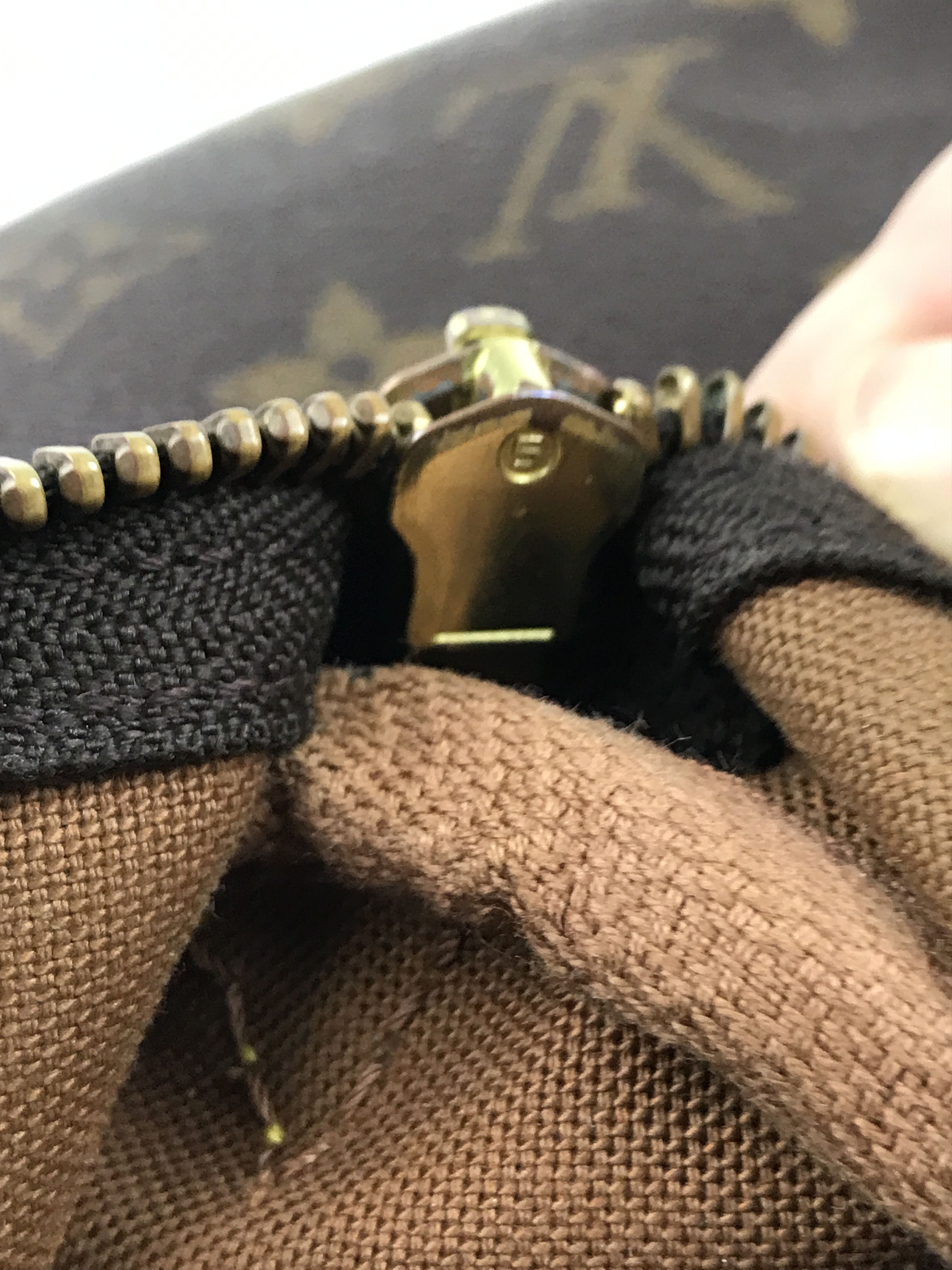 Louis Vuitton Vintage Louis Vuitton Monogram Speedy Bag Size ONE SIZE - 16 Thumbnail