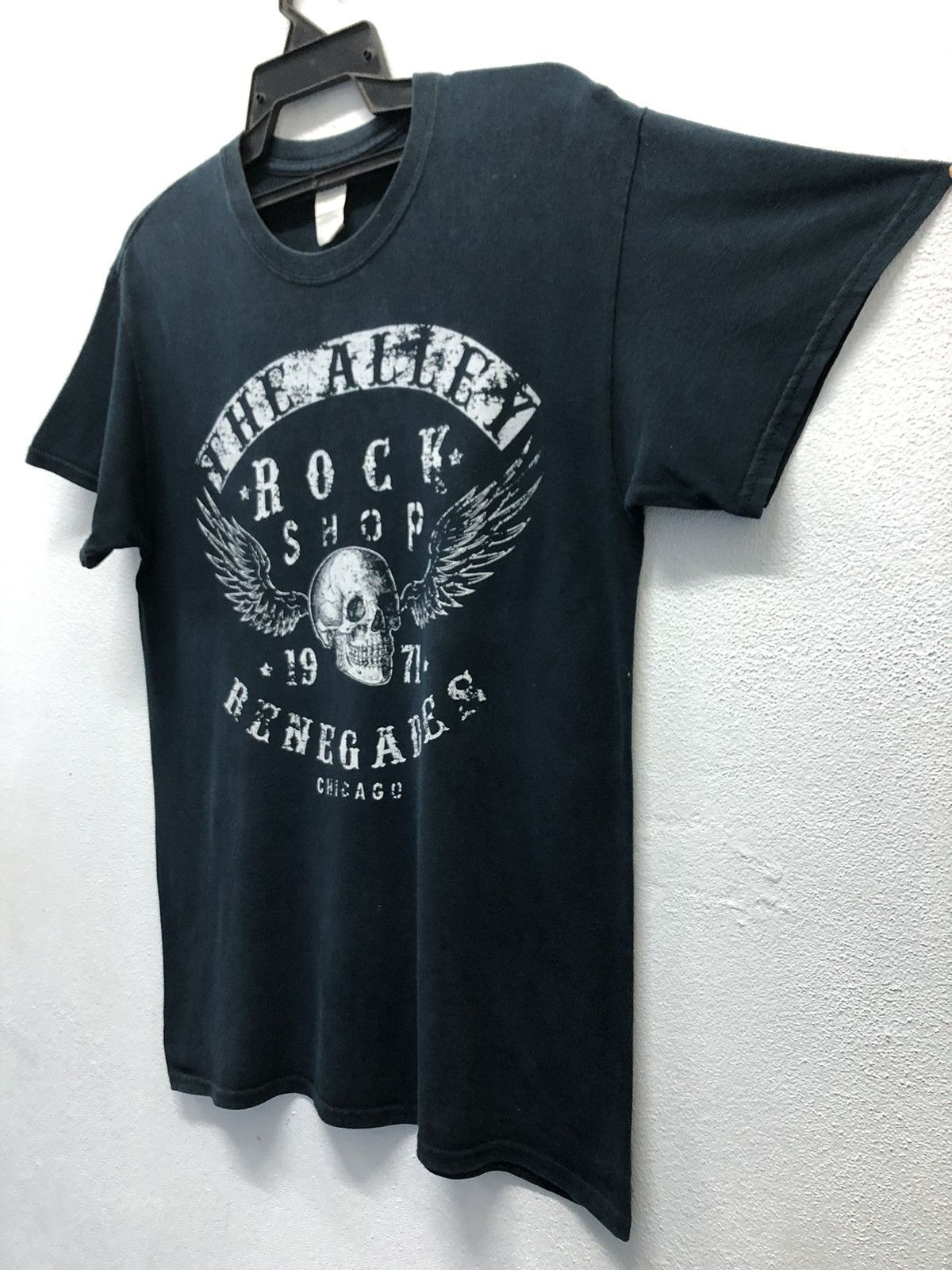 Band Tees Vintage The Alley Rock Shop Renegades Chicago T-Shirt Size US M / EU 48-50 / 2 - 5 Thumbnail